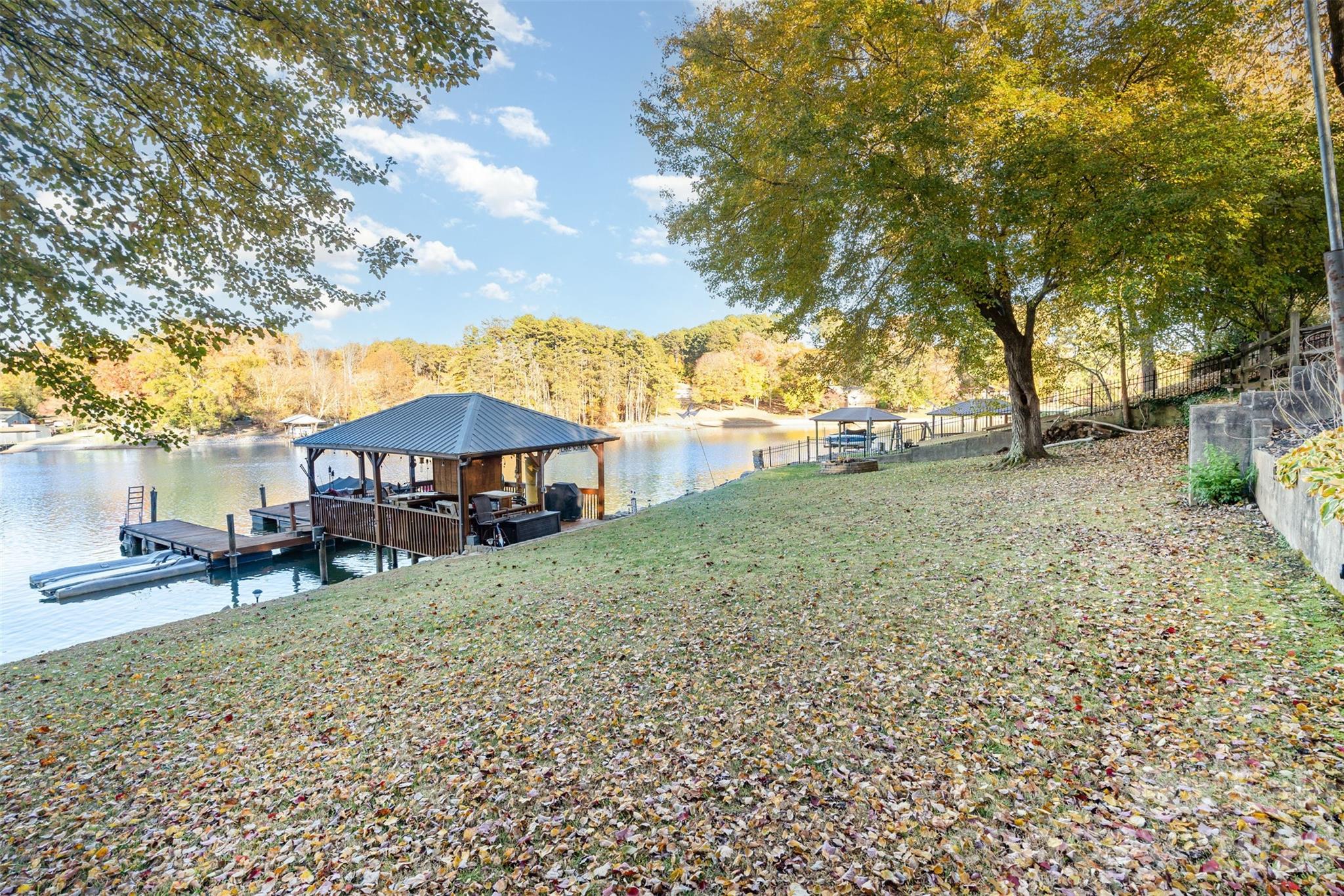 7088 Wateredge Drive — Sherrills Ford