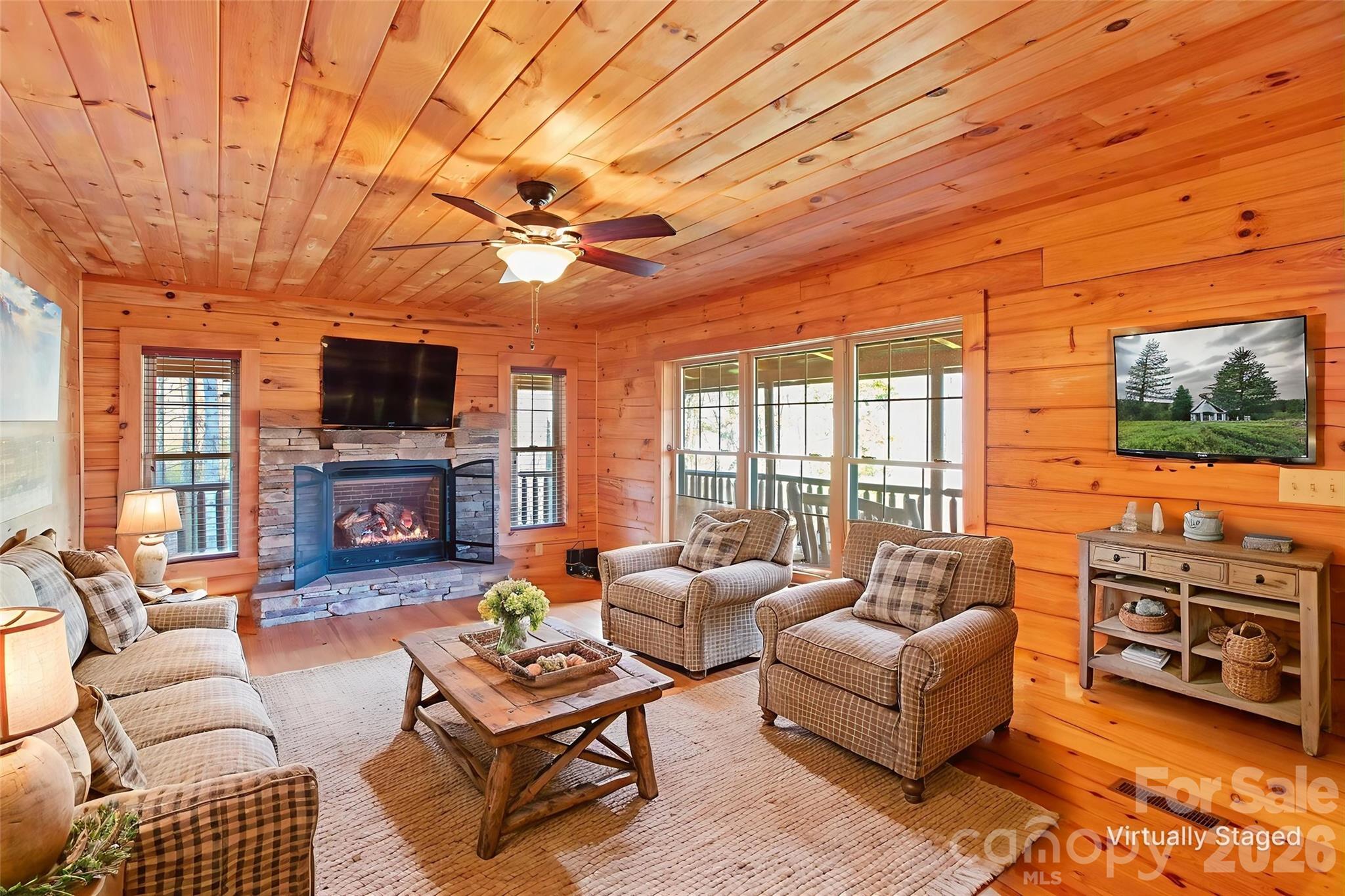 17 Aaron Way — Waynesville