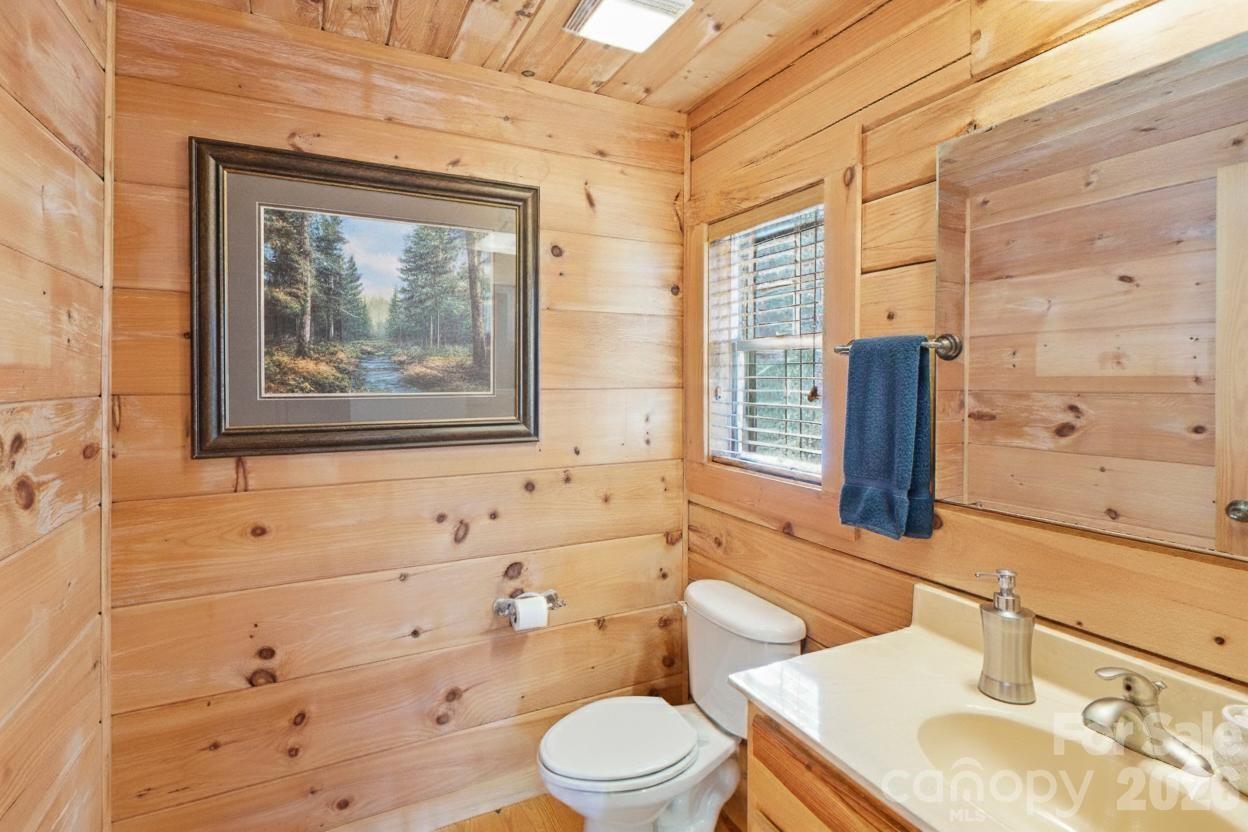 17 Aaron Way — Waynesville