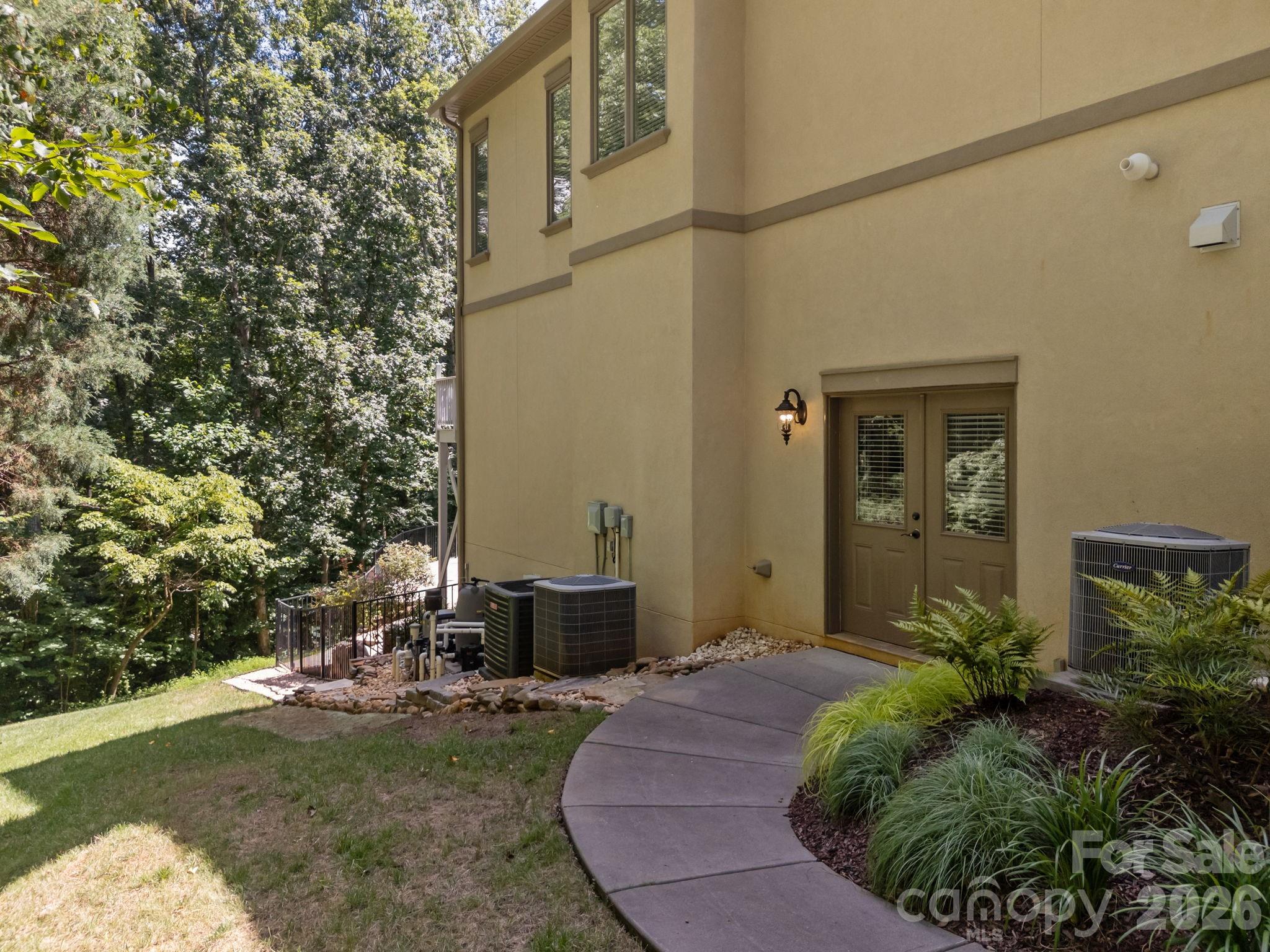 242 Anniston Way — Davidson