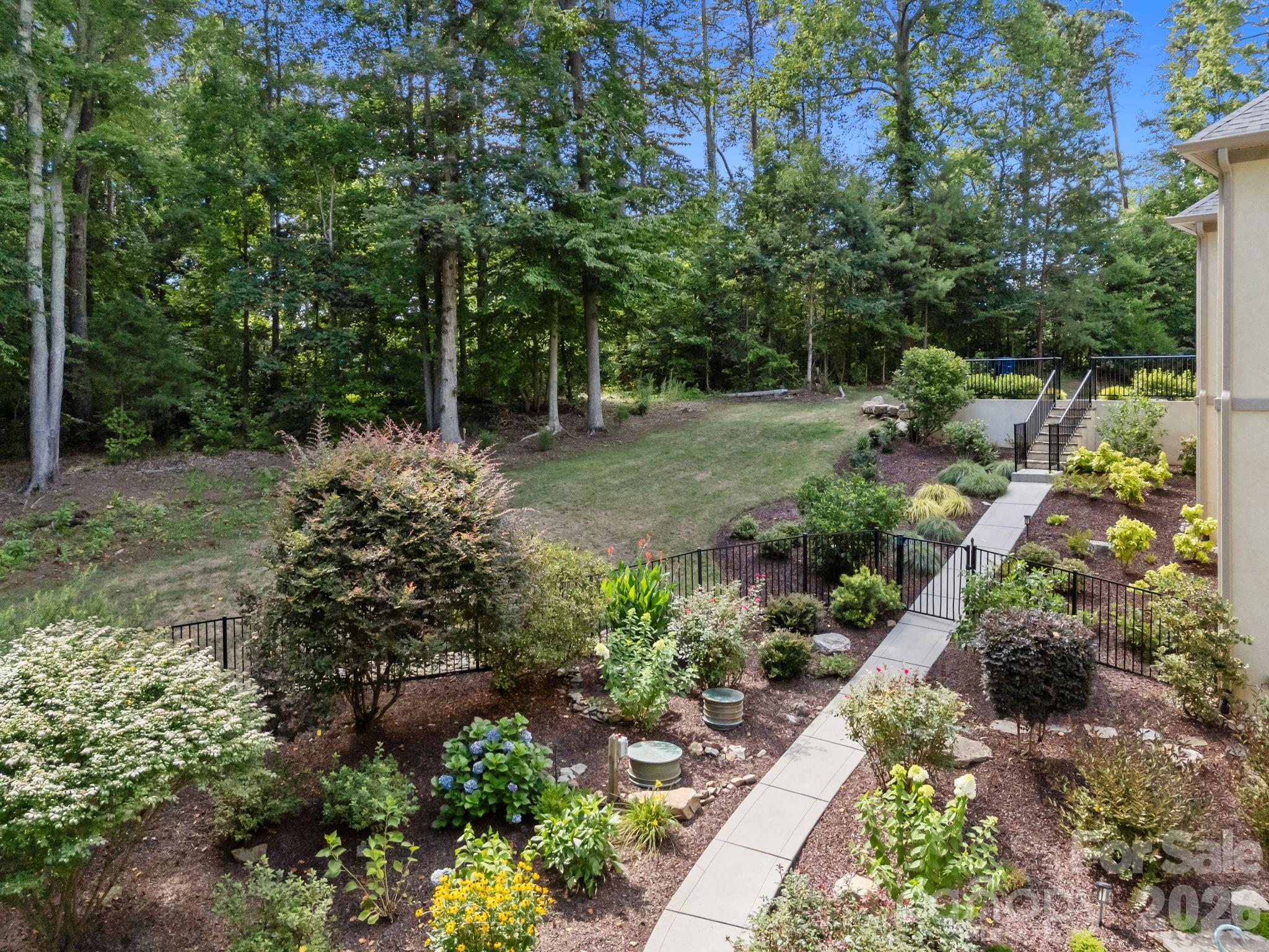 242 Anniston Way — Davidson