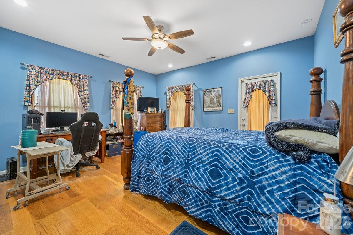 492 Starr Ridge Road — Gaffney