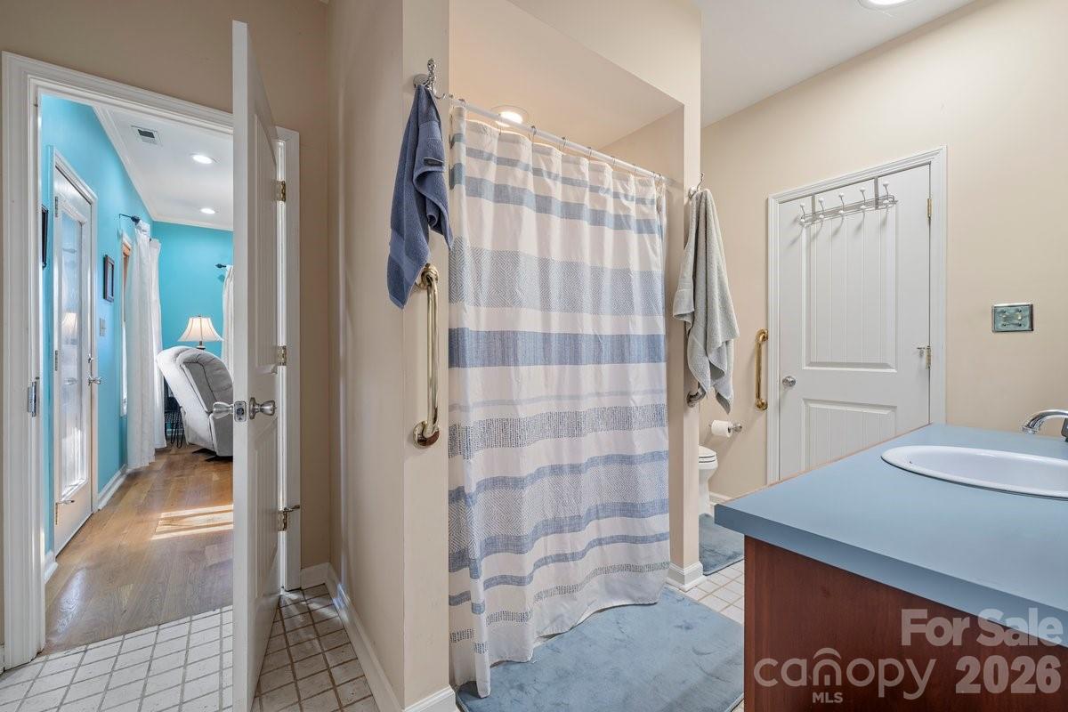 492 Starr Ridge Road — Gaffney