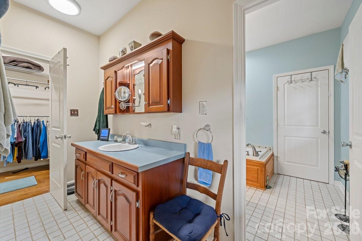 492 Starr Ridge Road — Gaffney
