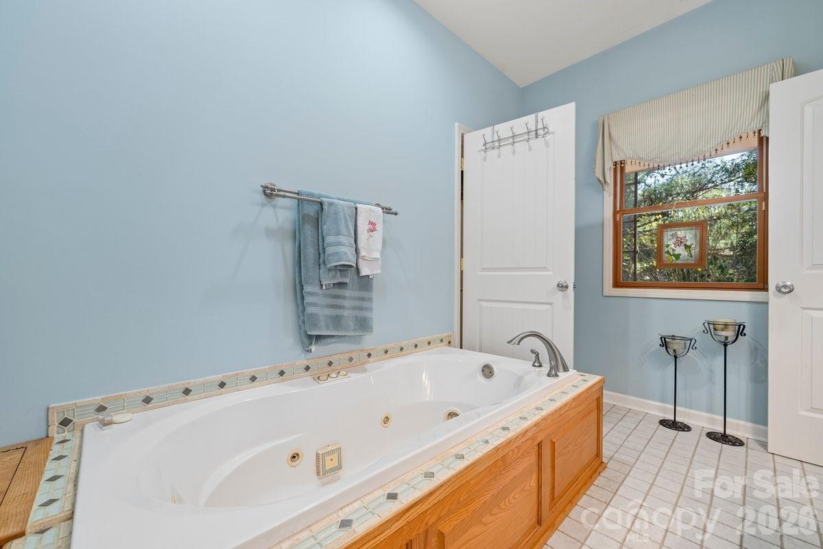 492 Starr Ridge Road — Gaffney