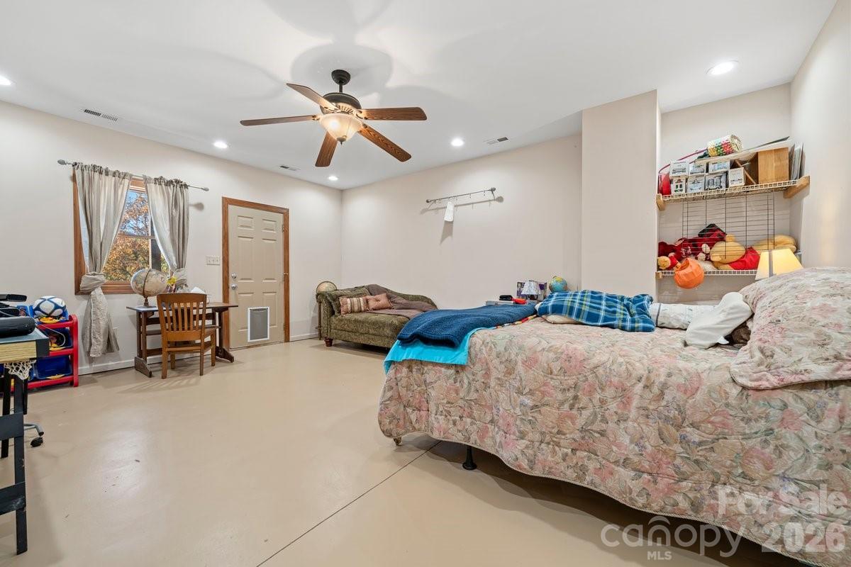 492 Starr Ridge Road — Gaffney