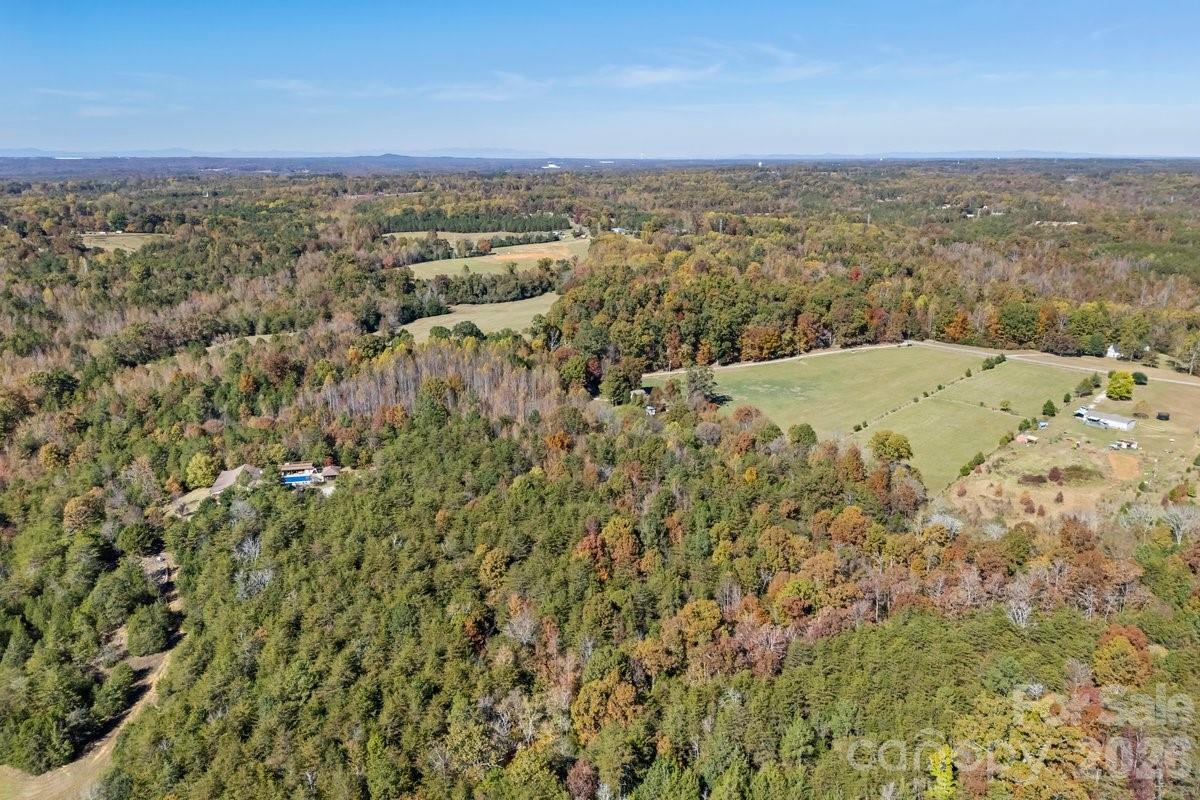 492 Starr Ridge Road — Gaffney