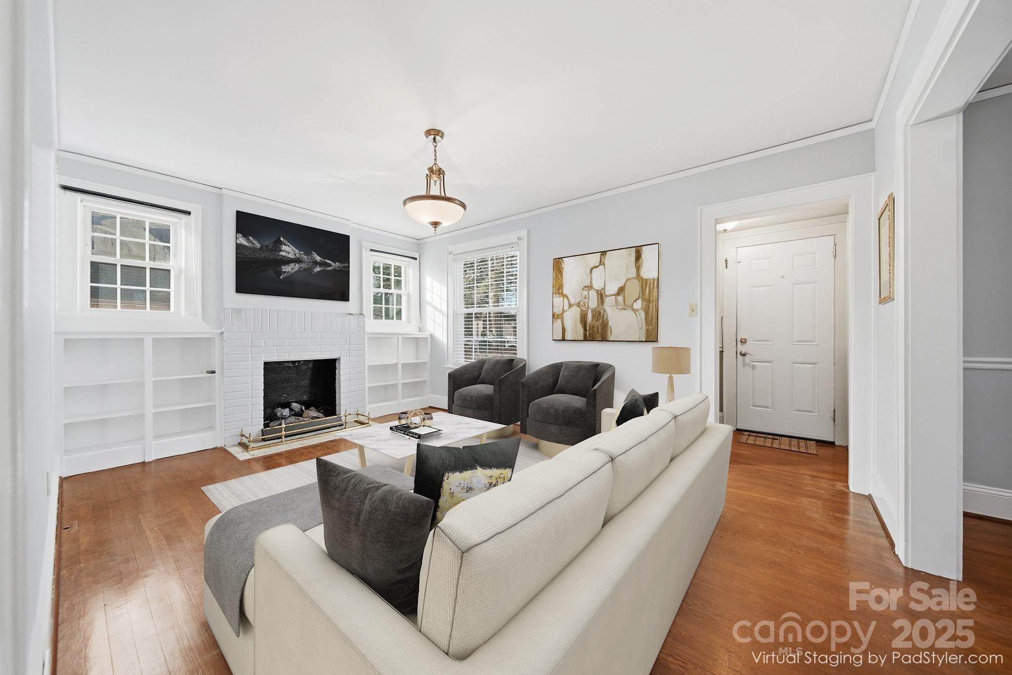 323 4th Street Place SW — Hickory