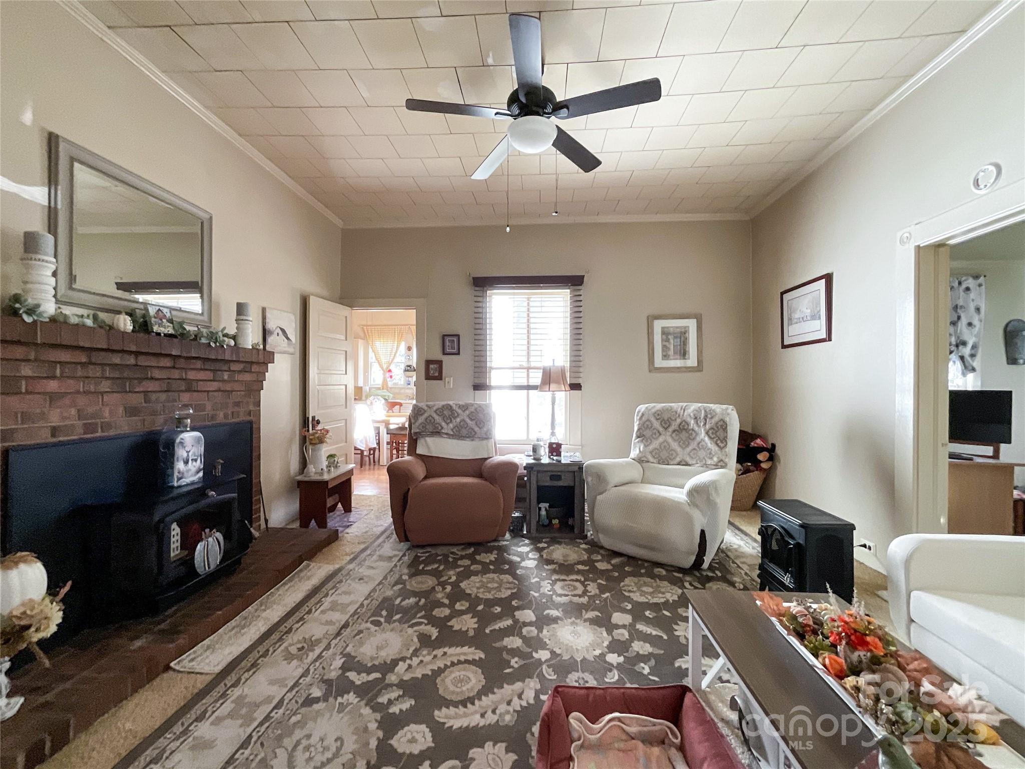 6993 Charlotte Highway — Lancaster