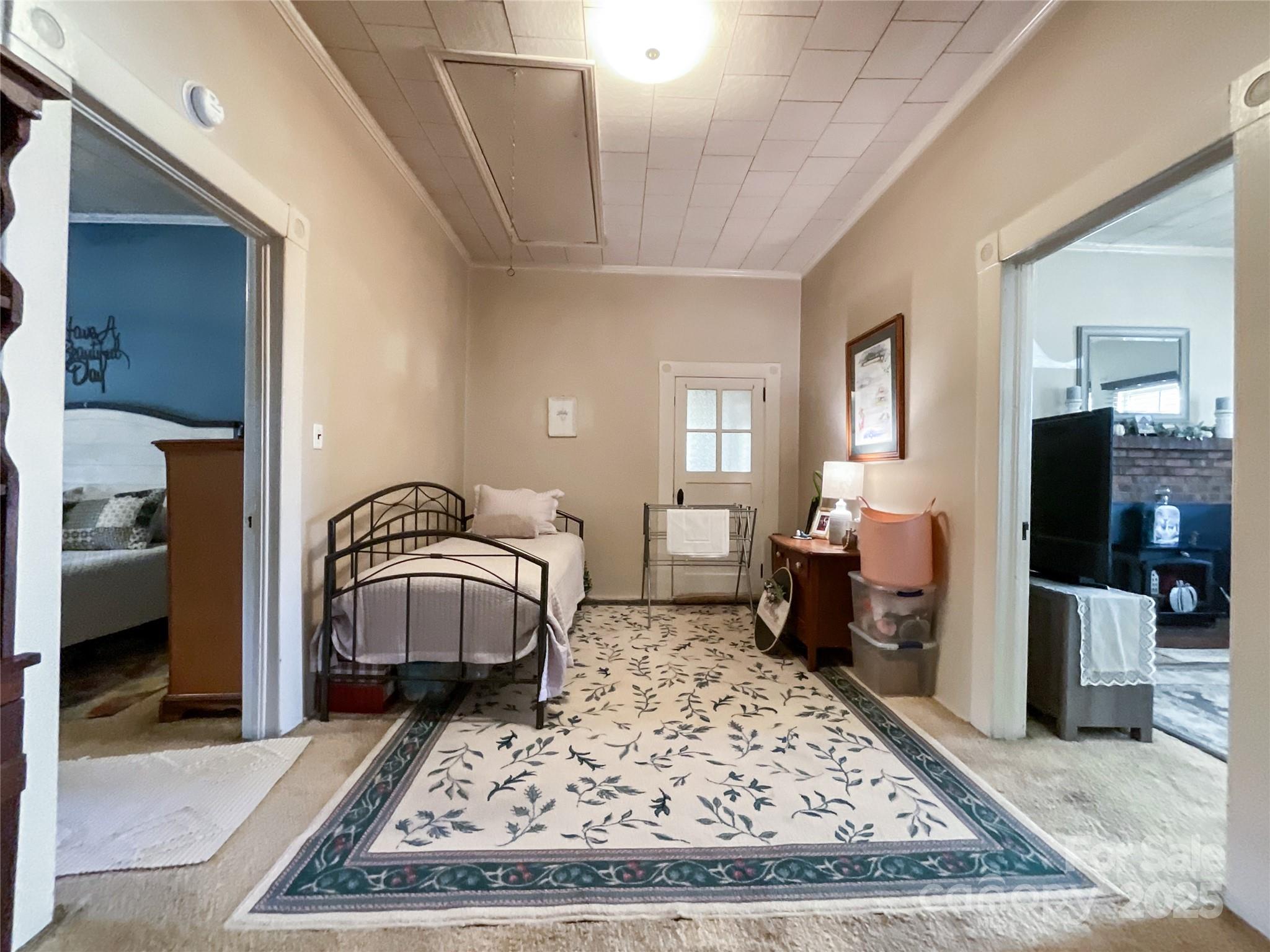 6993 Charlotte Highway — Lancaster