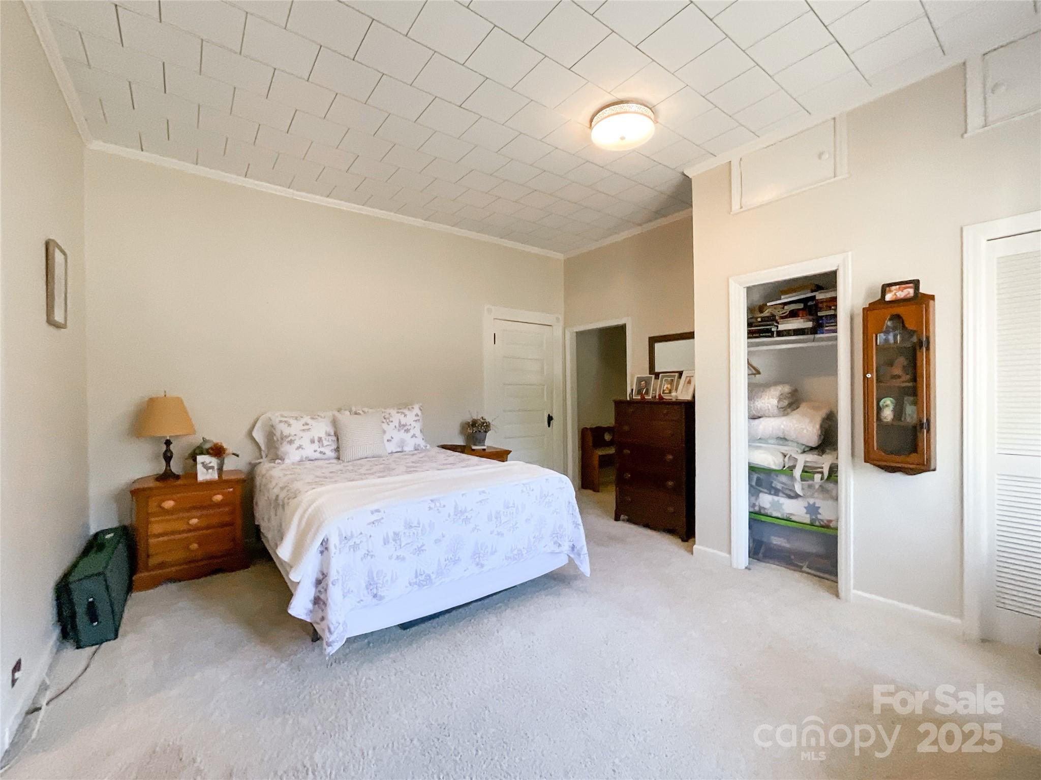 6993 Charlotte Highway — Lancaster