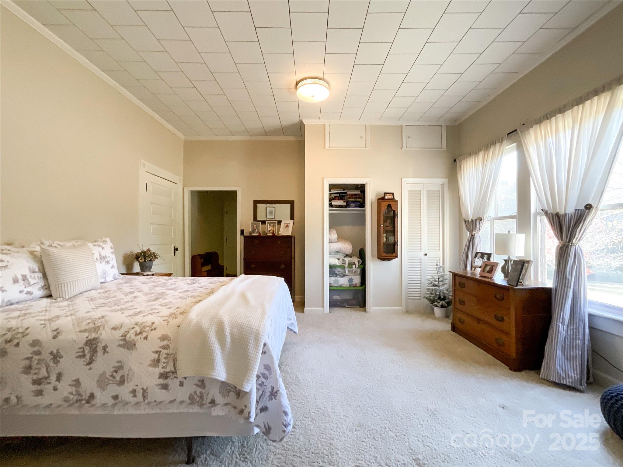 6993 Charlotte Highway — Lancaster