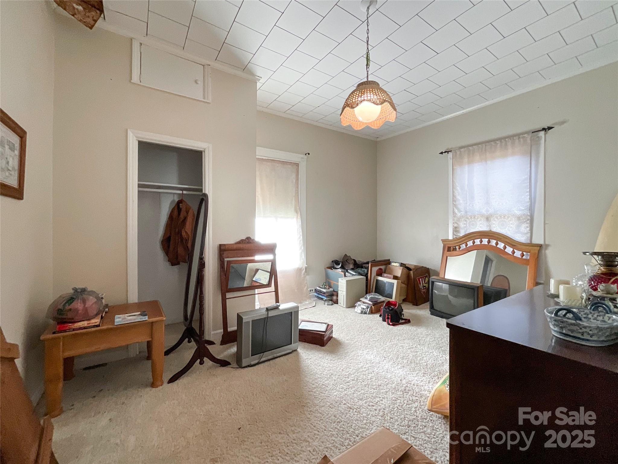 6993 Charlotte Highway — Lancaster