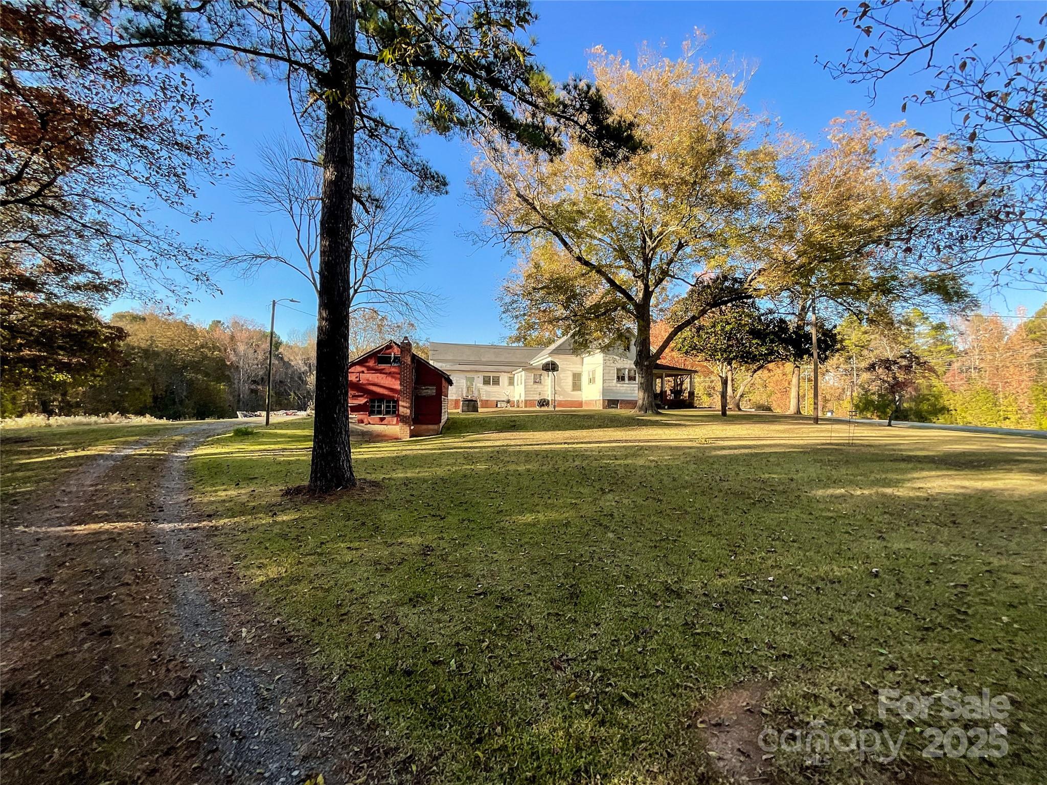 6993 Charlotte Highway — Lancaster