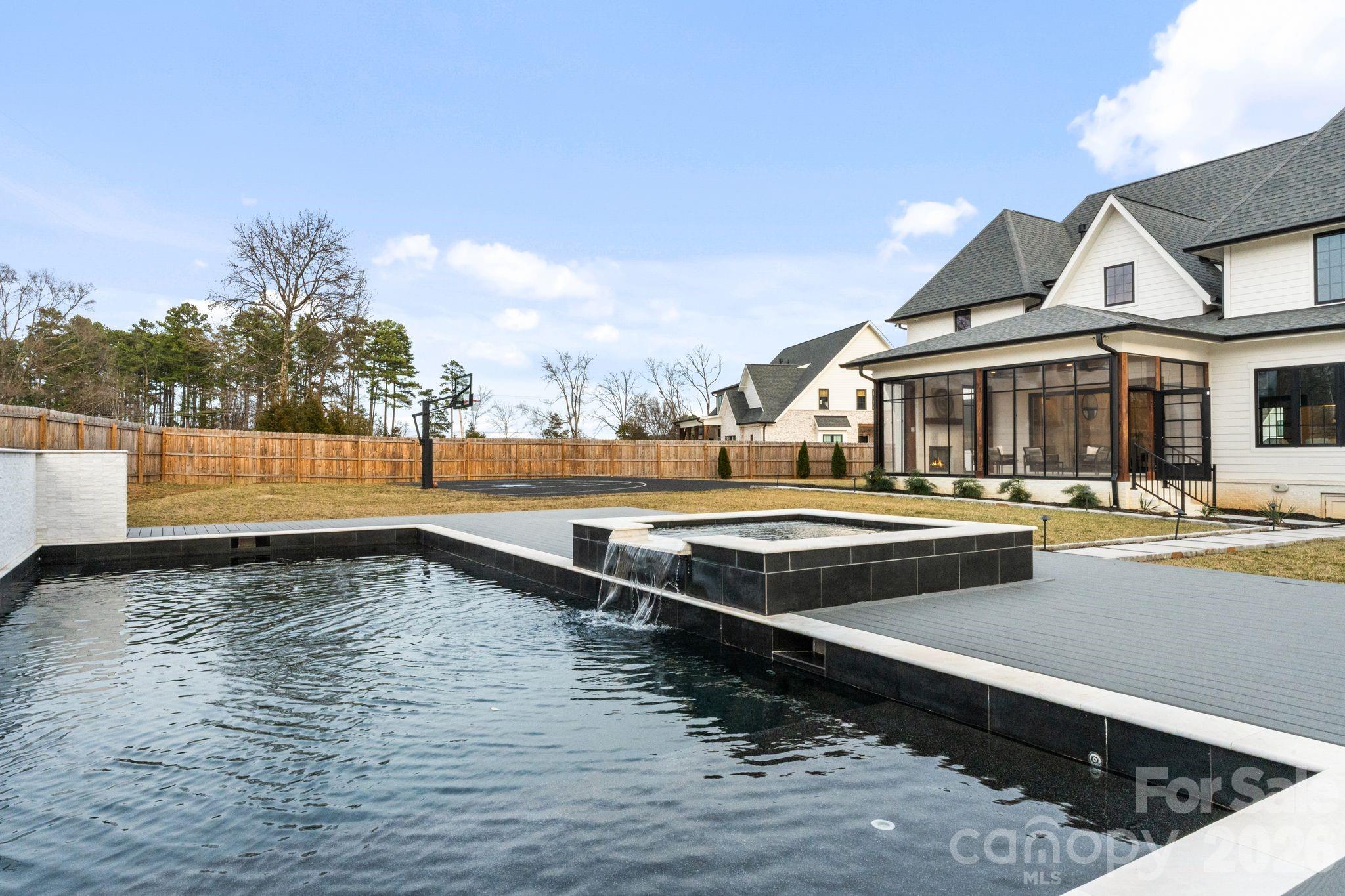 7114 Asbury Village Lane — Huntersville