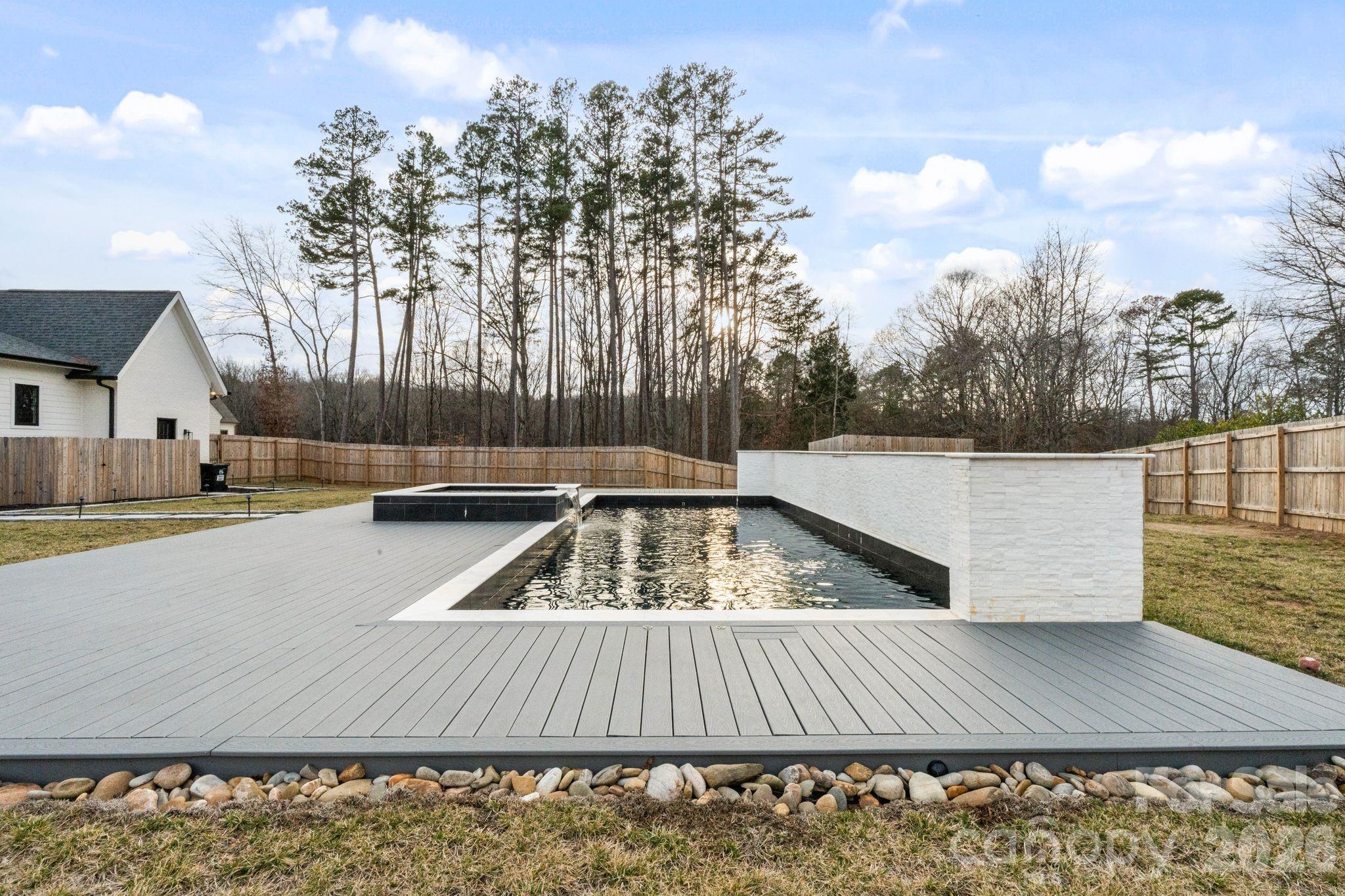 7114 Asbury Village Lane — Huntersville