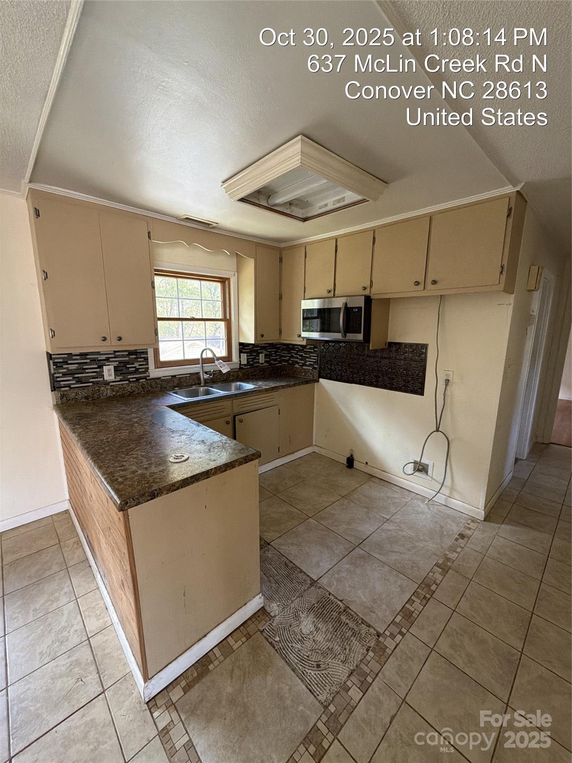 637 N Mclin Creek Road — Conover
