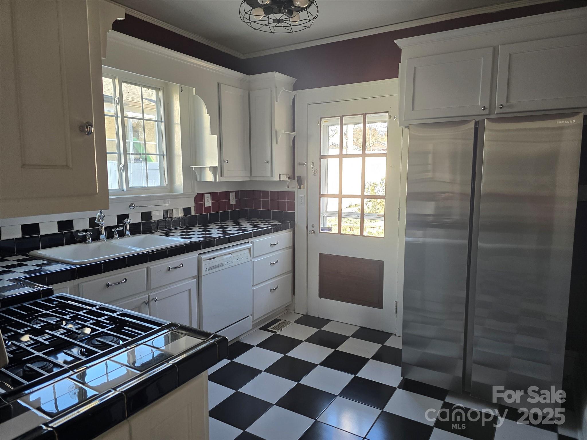 274 N 4th Street — Albemarle