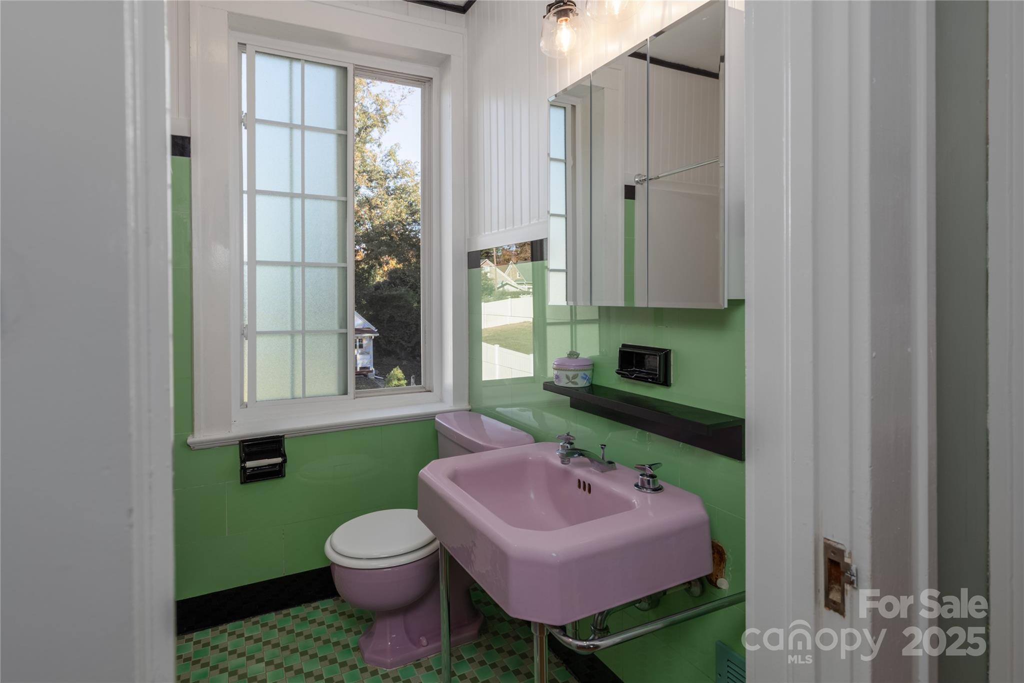 274 N 4th Street — Albemarle