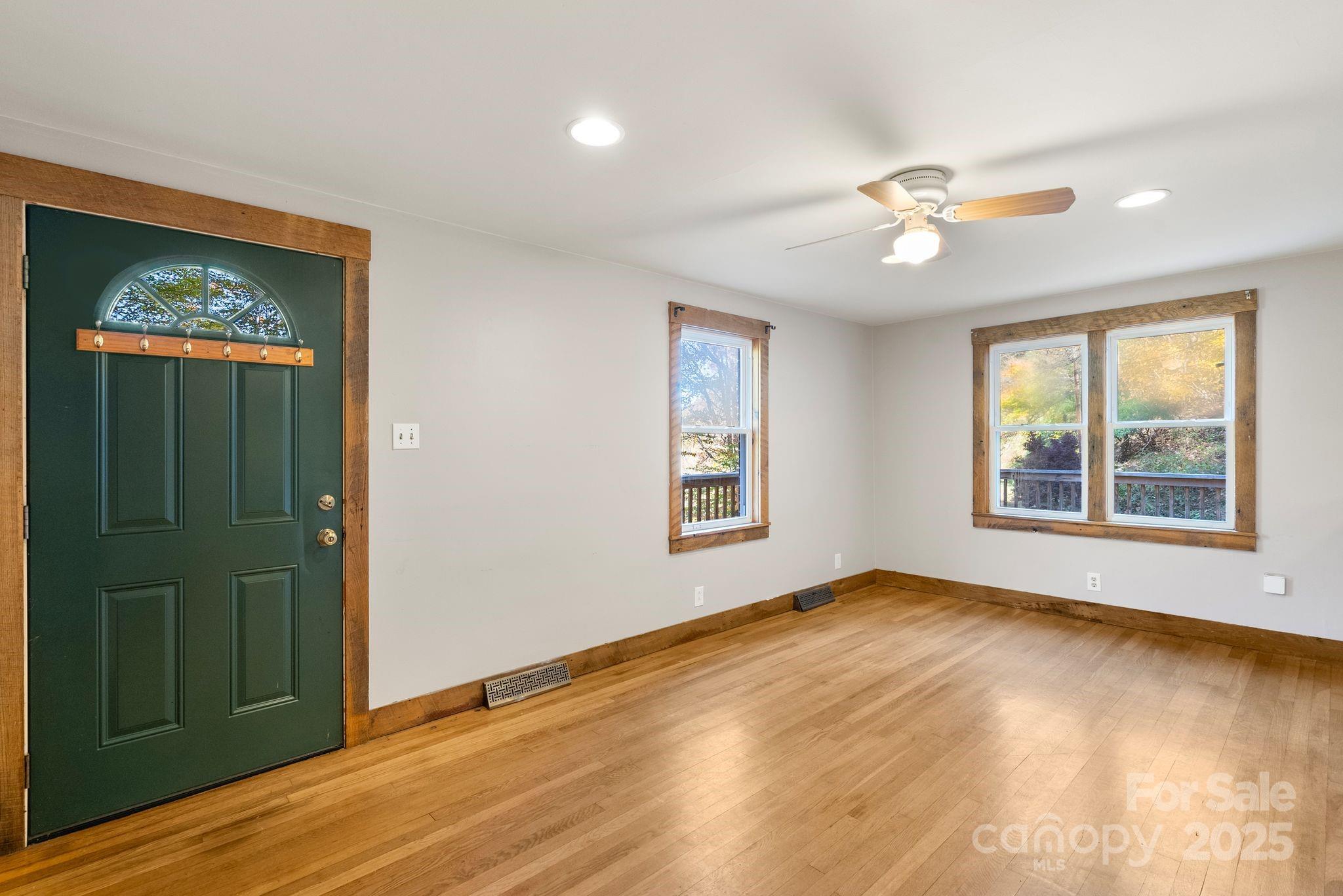456 Rector Corner Road — Marshall