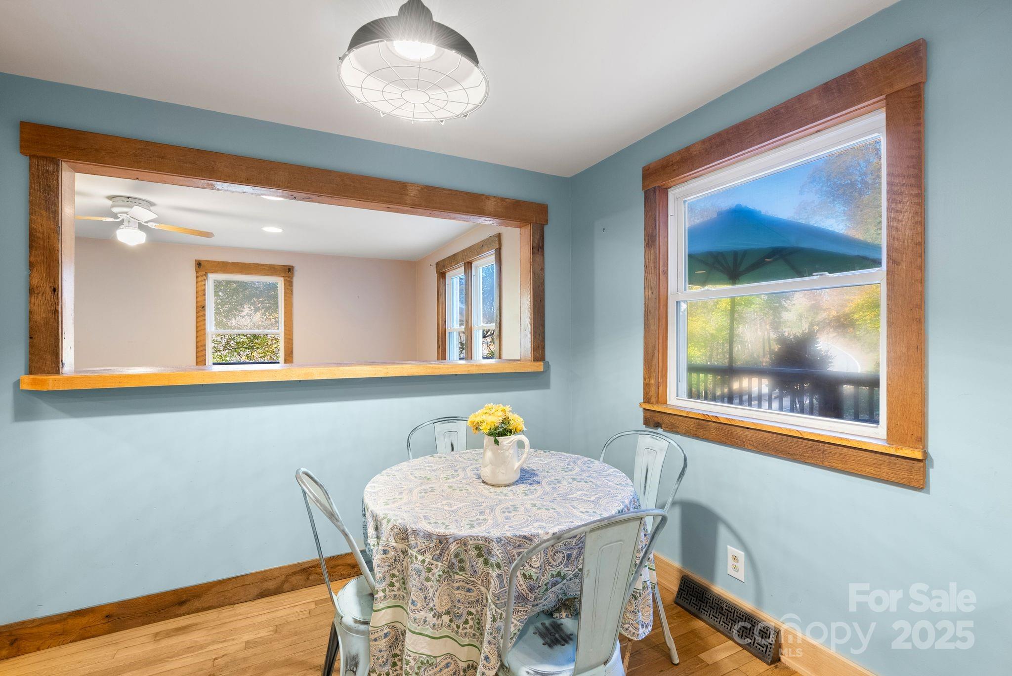 456 Rector Corner Road — Marshall