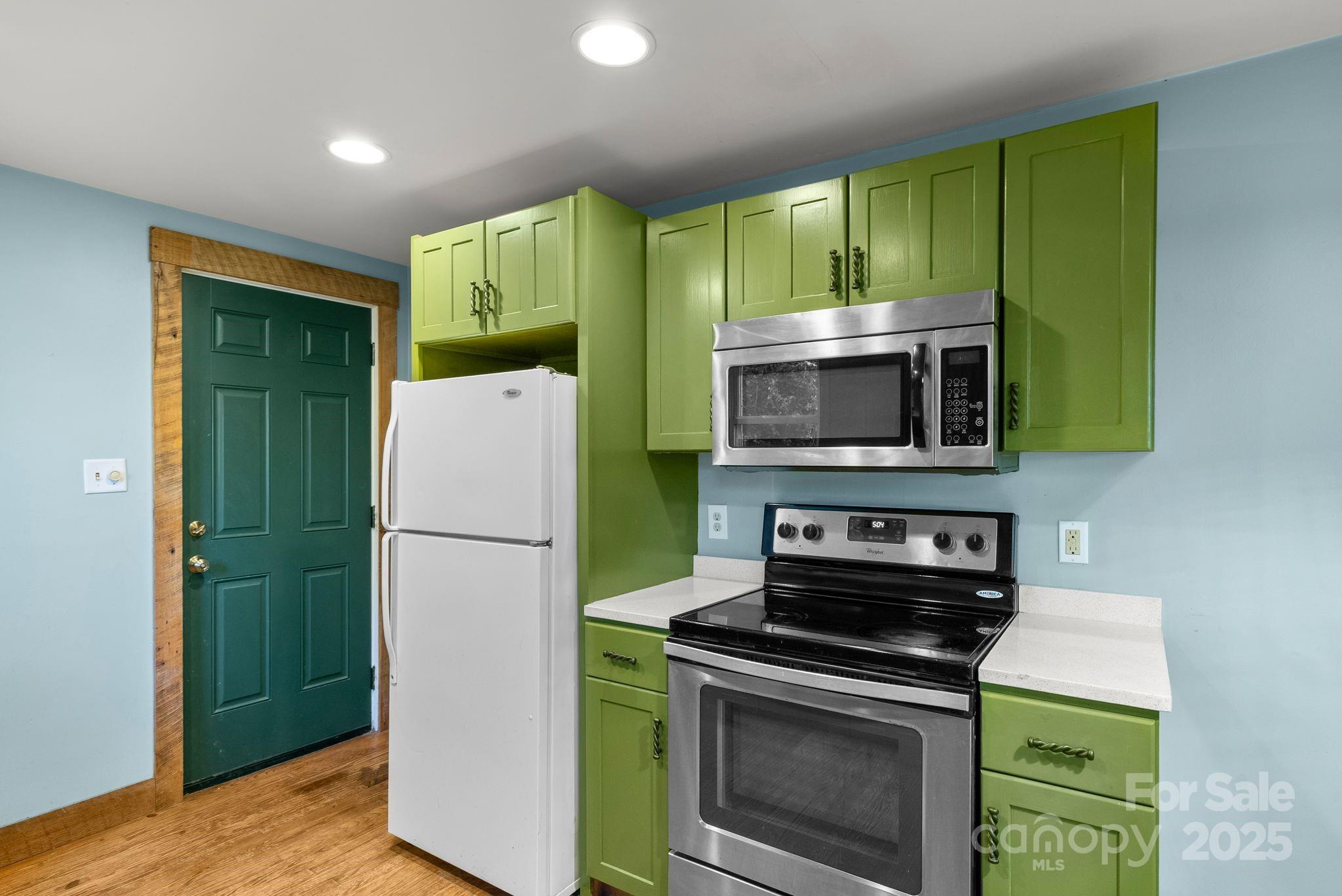 456 Rector Corner Road — Marshall