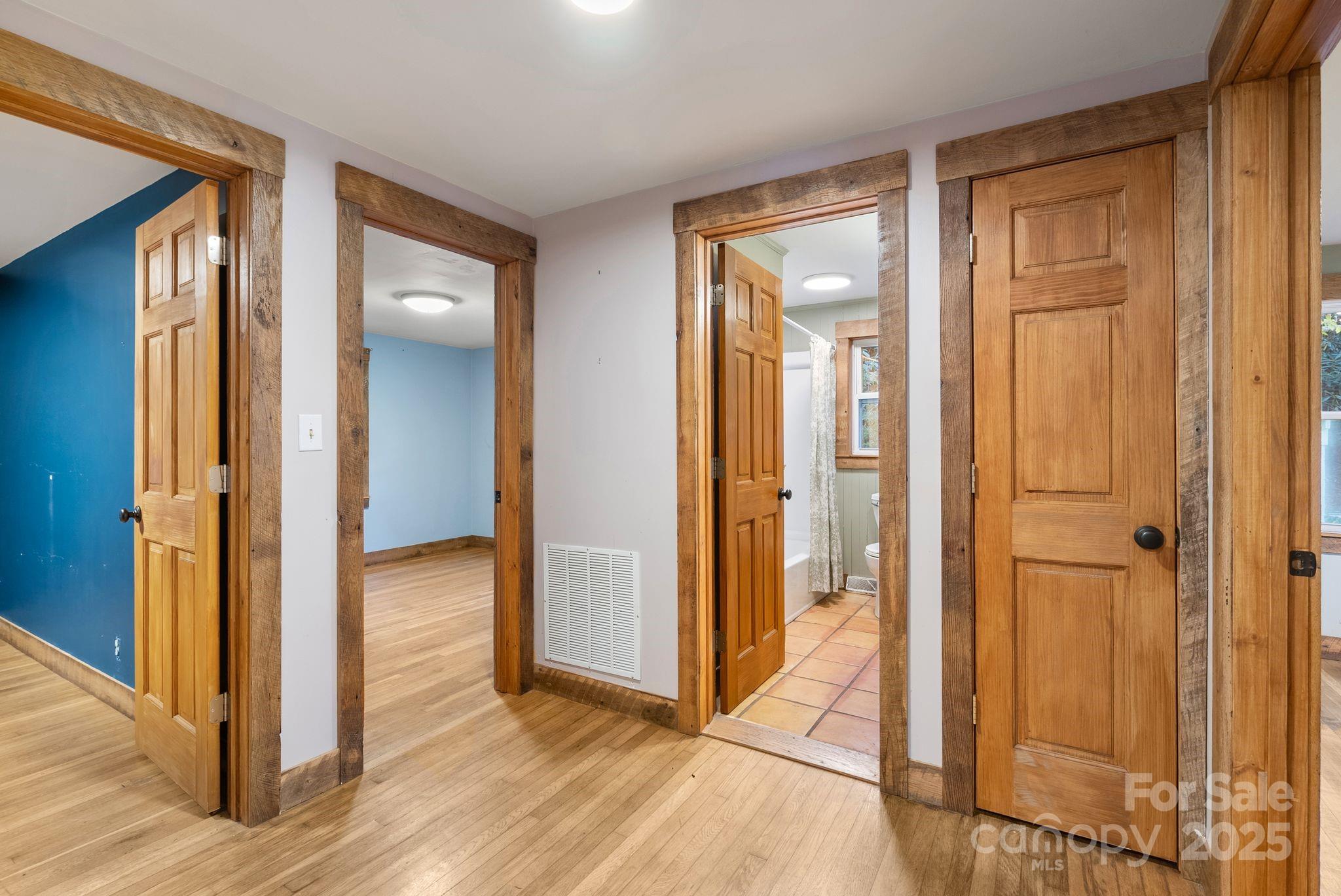 456 Rector Corner Road — Marshall
