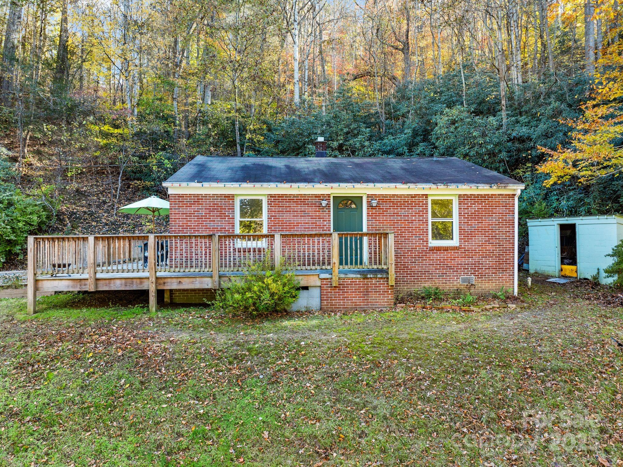 456 Rector Corner Road — Marshall