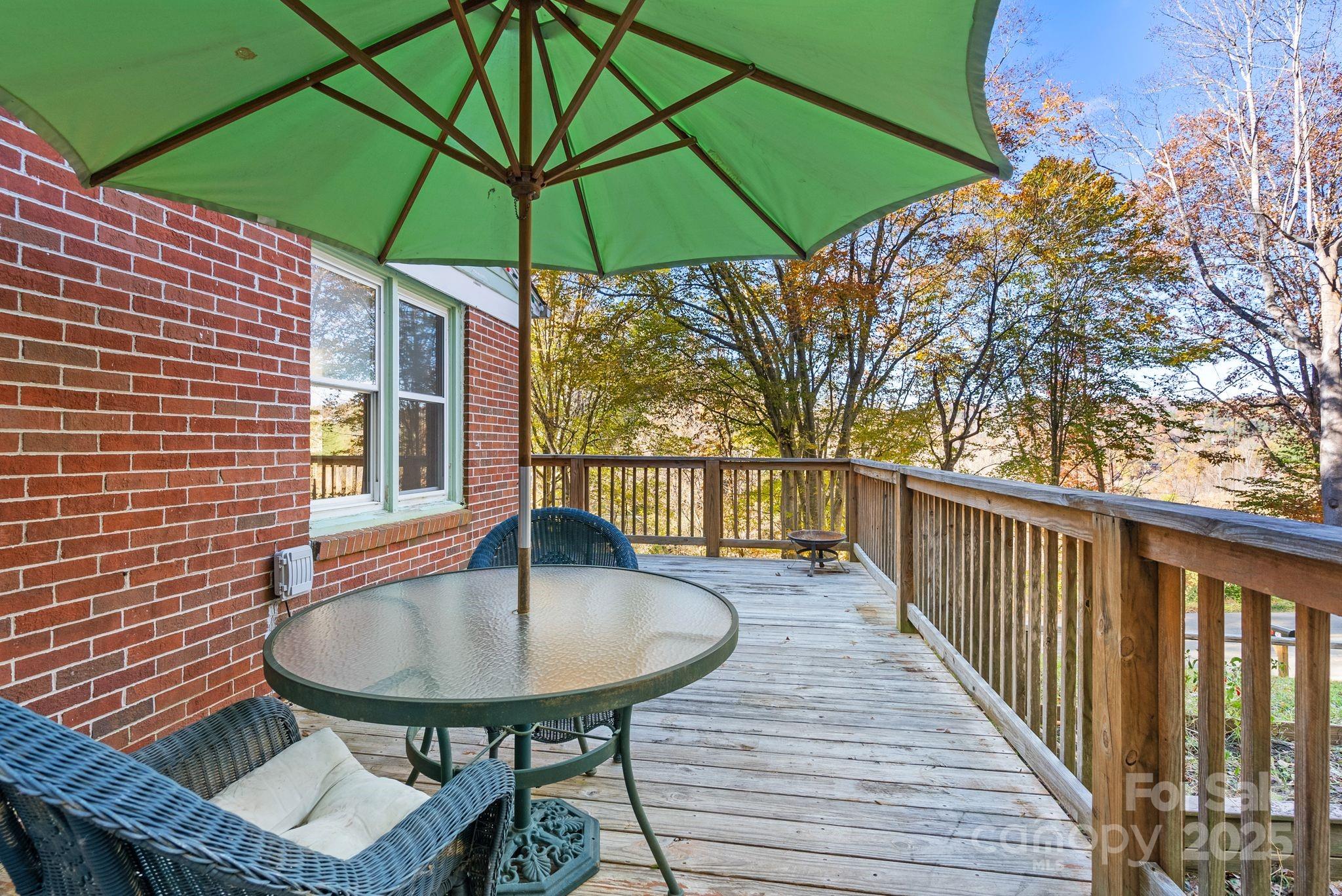 456 Rector Corner Road — Marshall