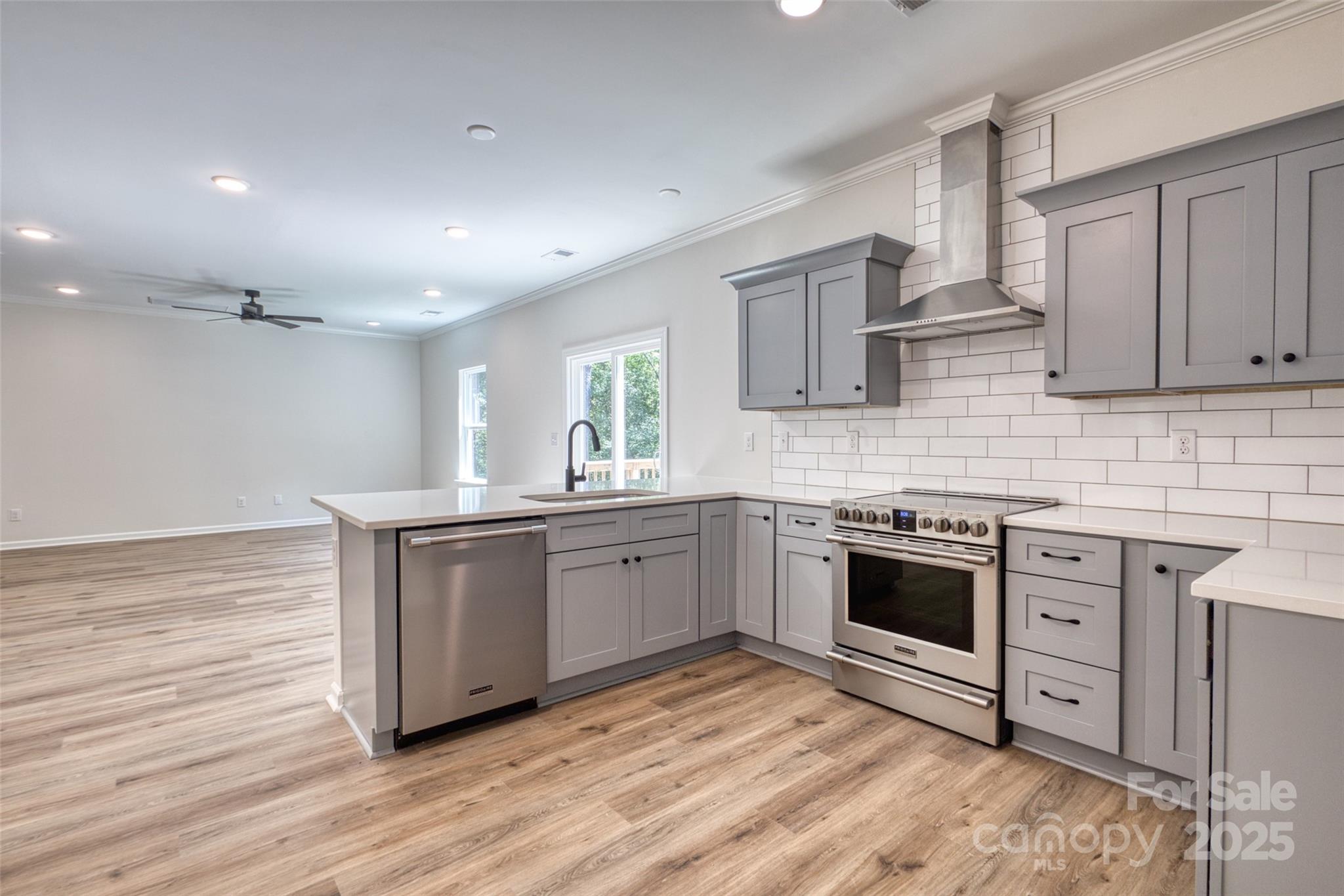 1541 Riverview Circle — Fort Lawn