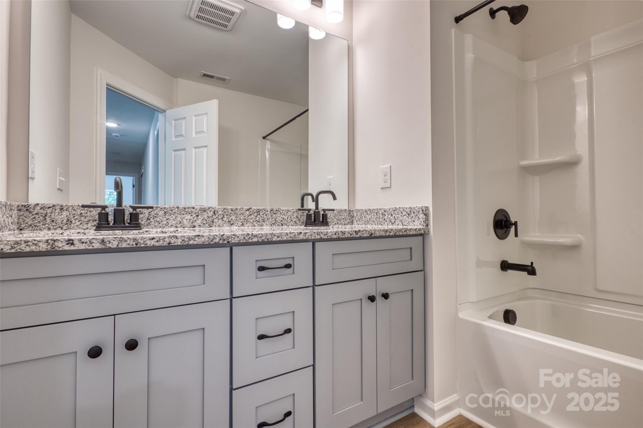 1541 Riverview Circle — Fort Lawn