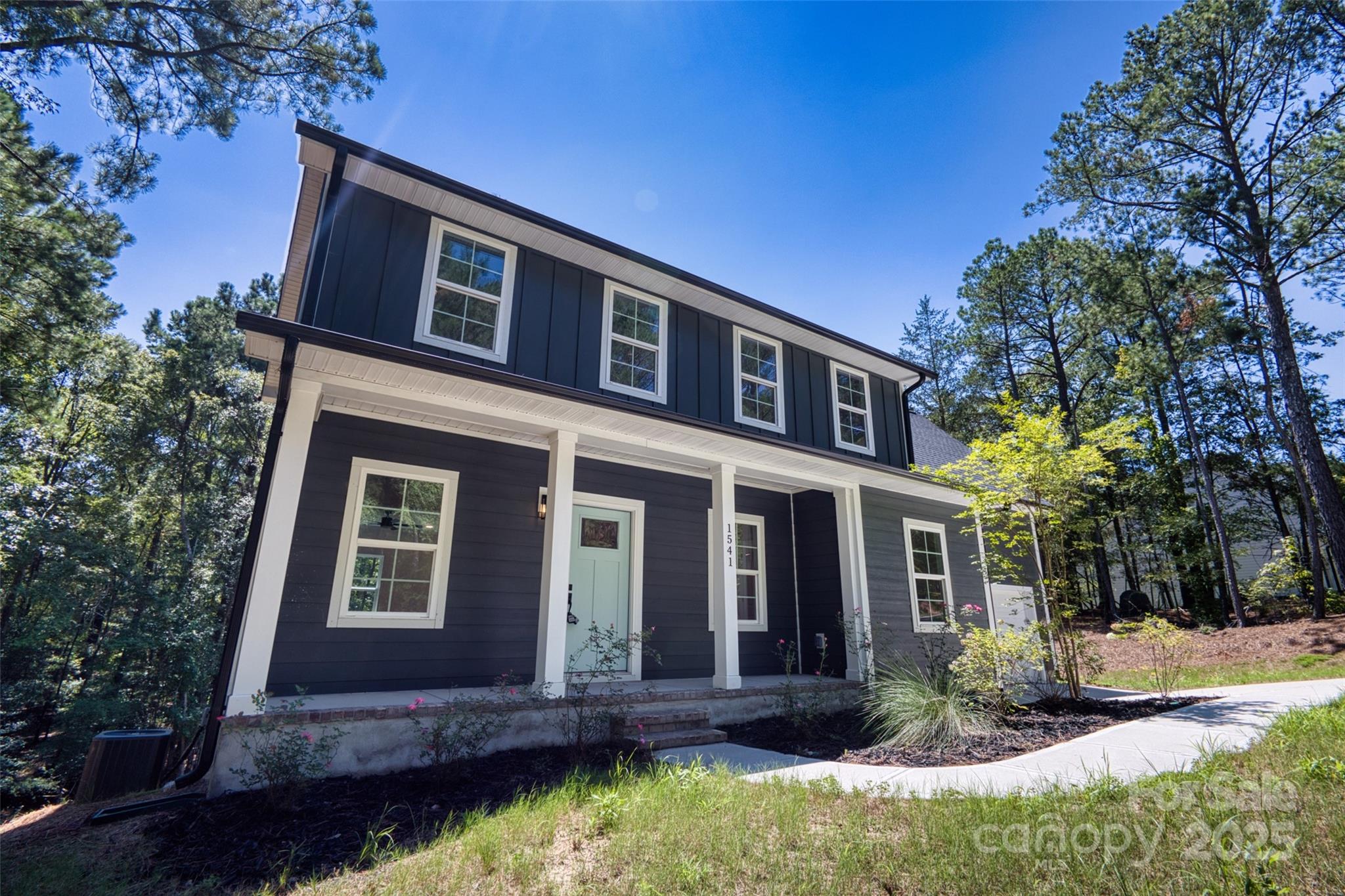 1541 Riverview Circle — Fort Lawn