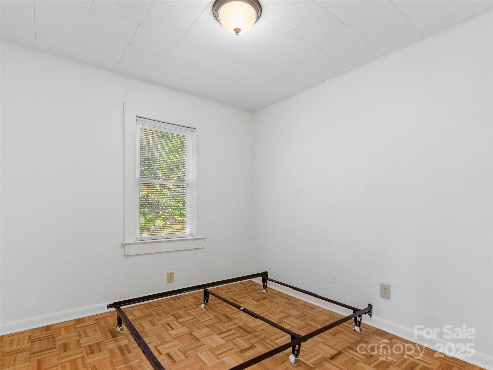 96 Thompson Road — Spruce Pine