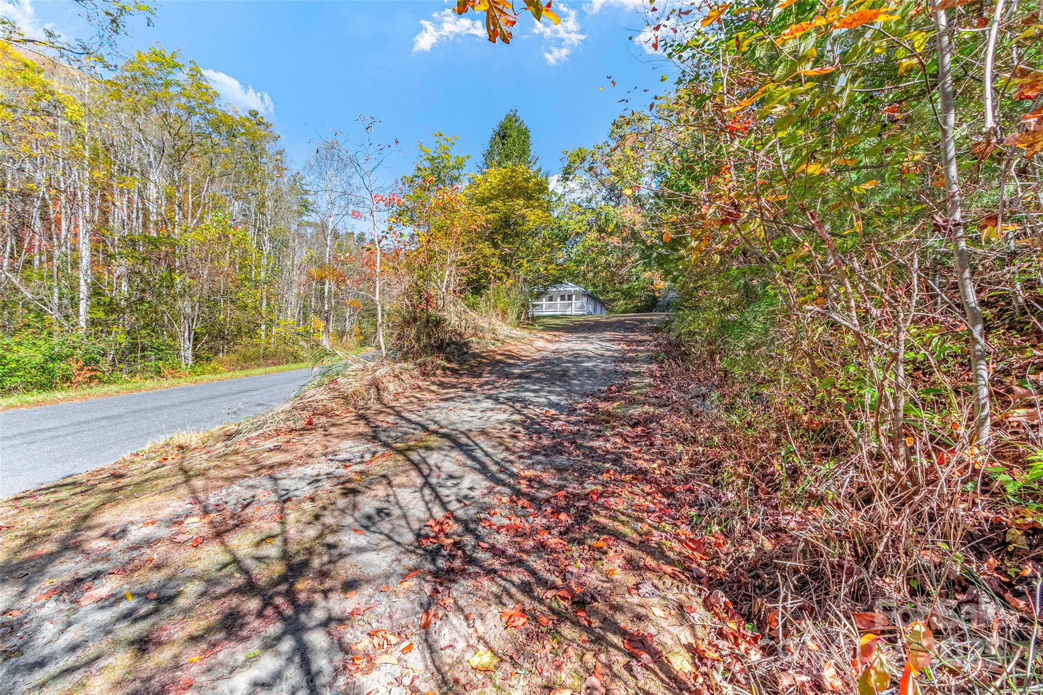 96 Thompson Road — Spruce Pine