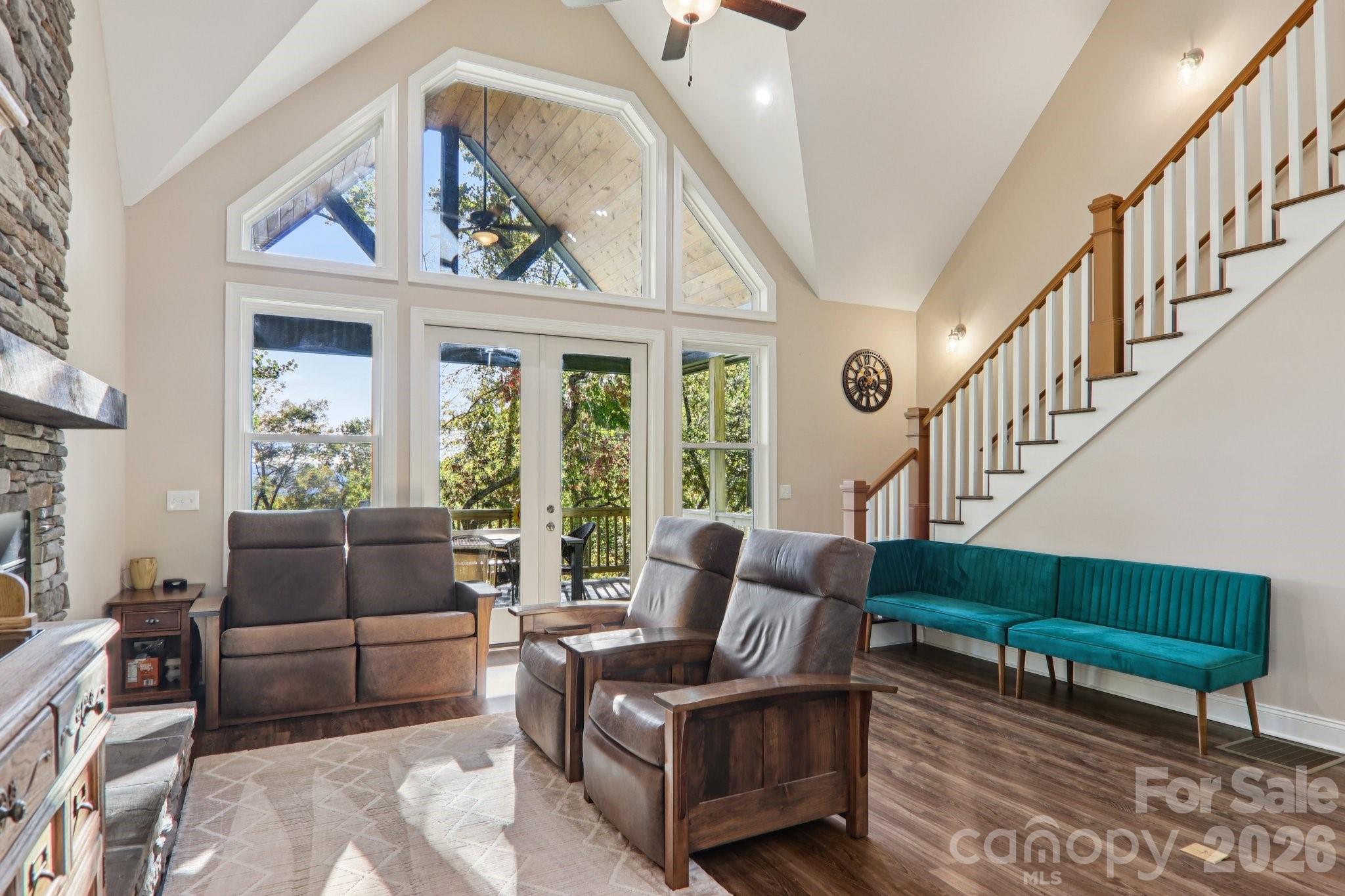 1367 Old Mill Road — Hendersonville
