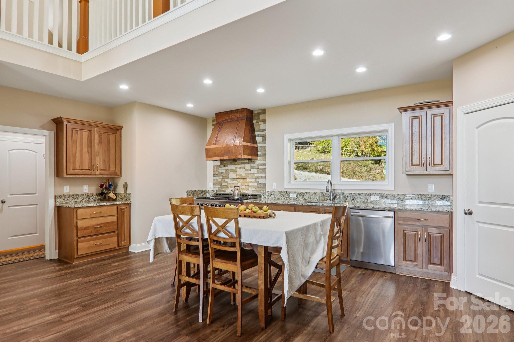 1367 Old Mill Road — Hendersonville