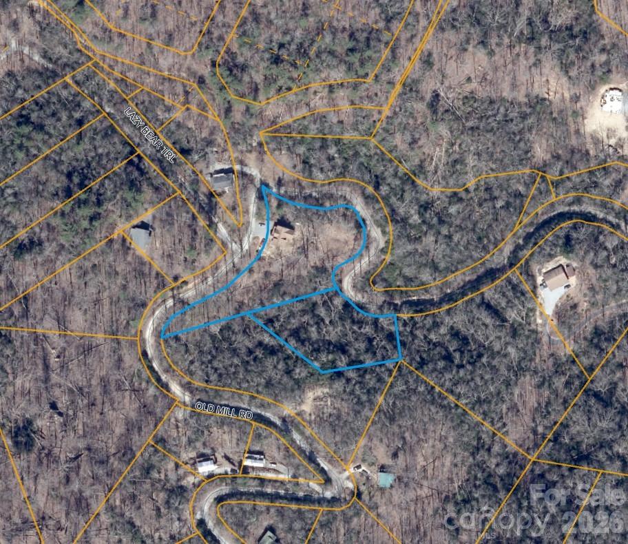 1367 Old Mill Road — Hendersonville
