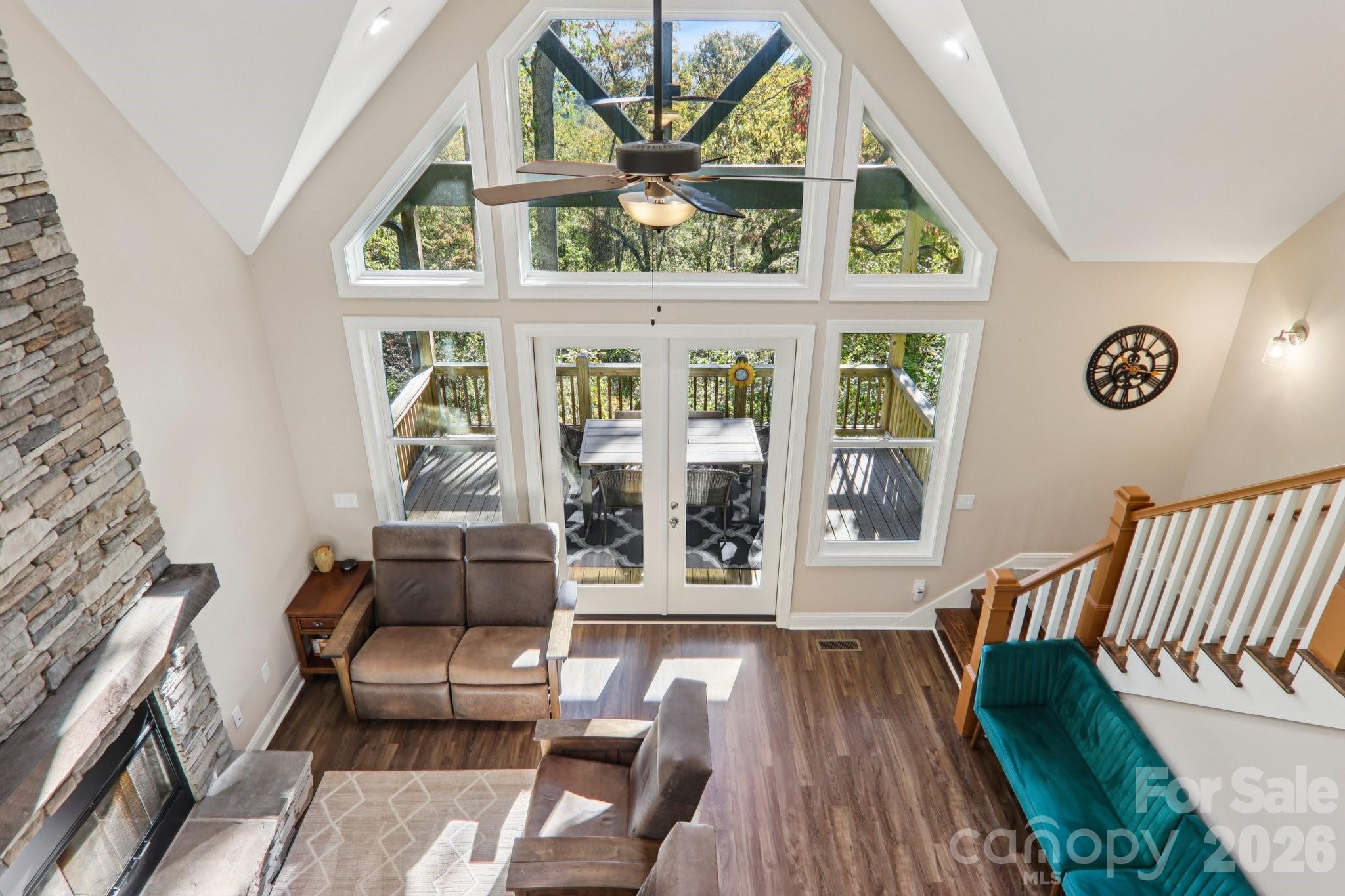 1367 Old Mill Road — Hendersonville
