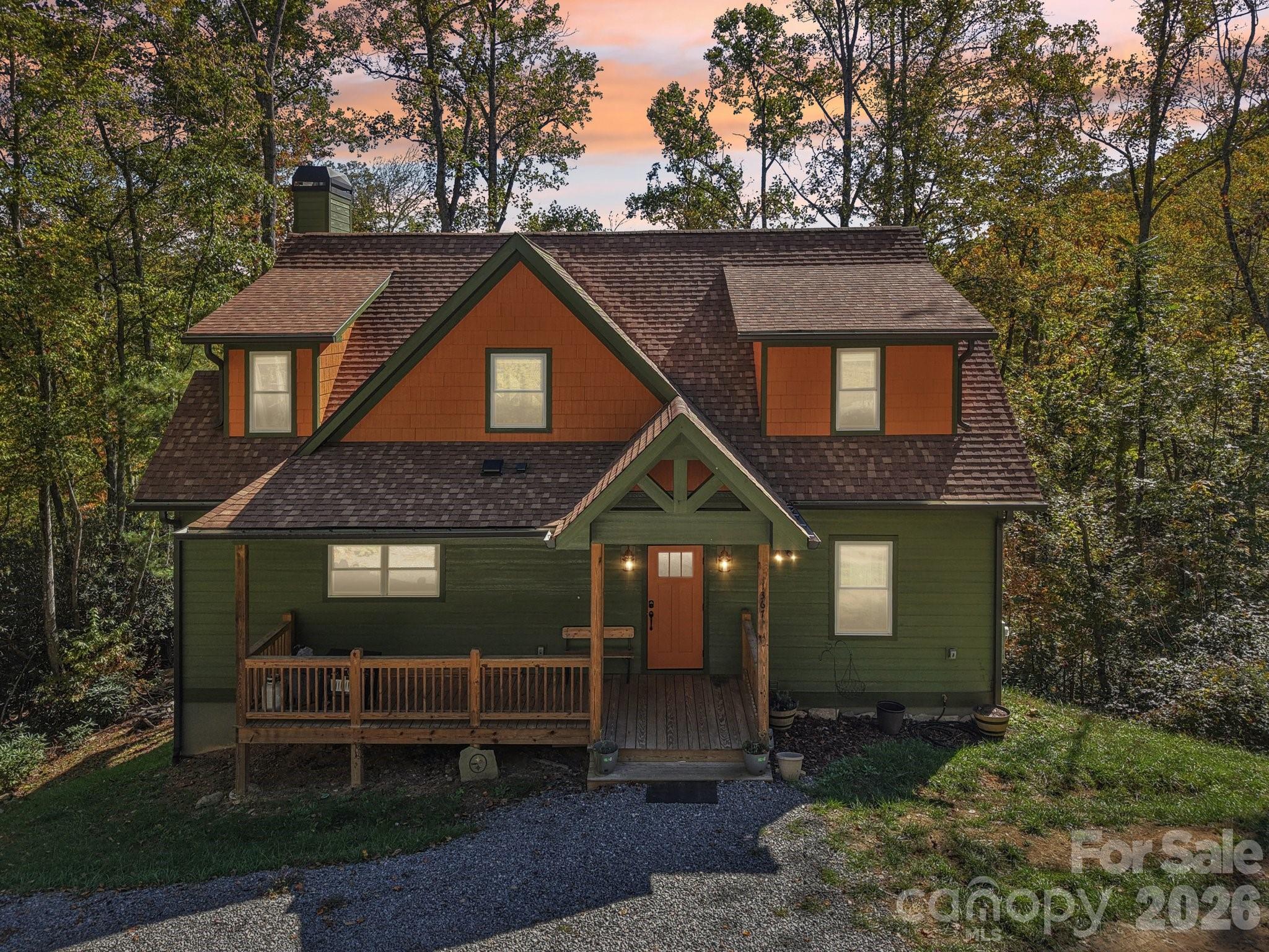 1367 Old Mill Road — Hendersonville