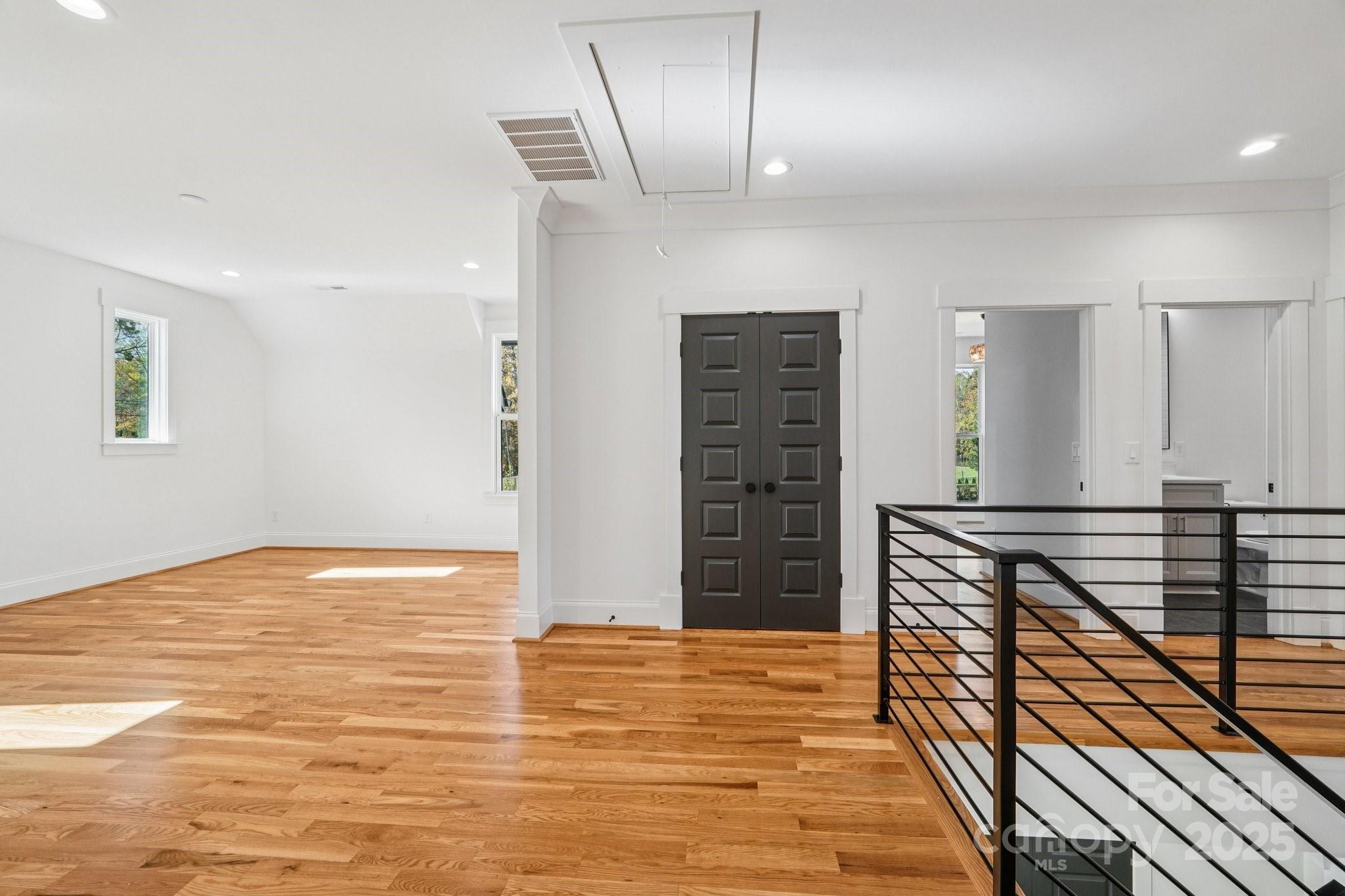 132 Sardis Lane — Charlotte
