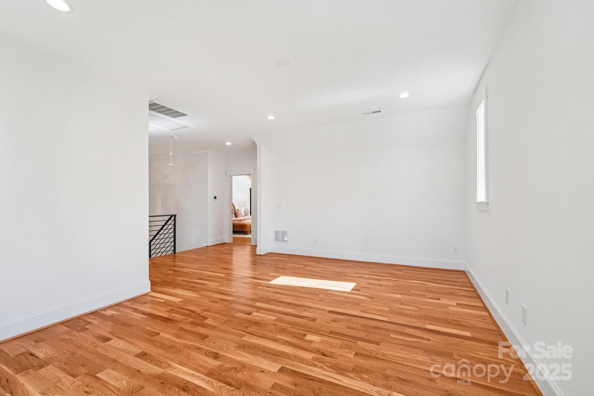 132 Sardis Lane — Charlotte
