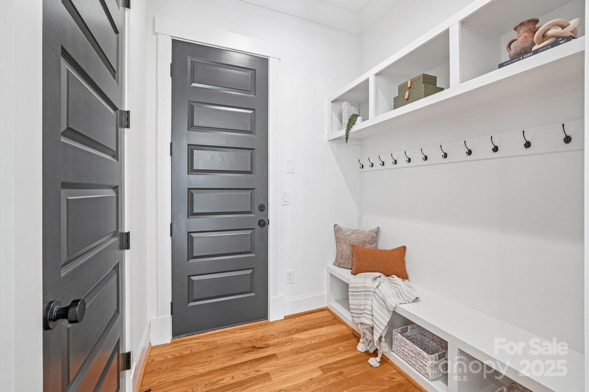 132 Sardis Lane — Charlotte