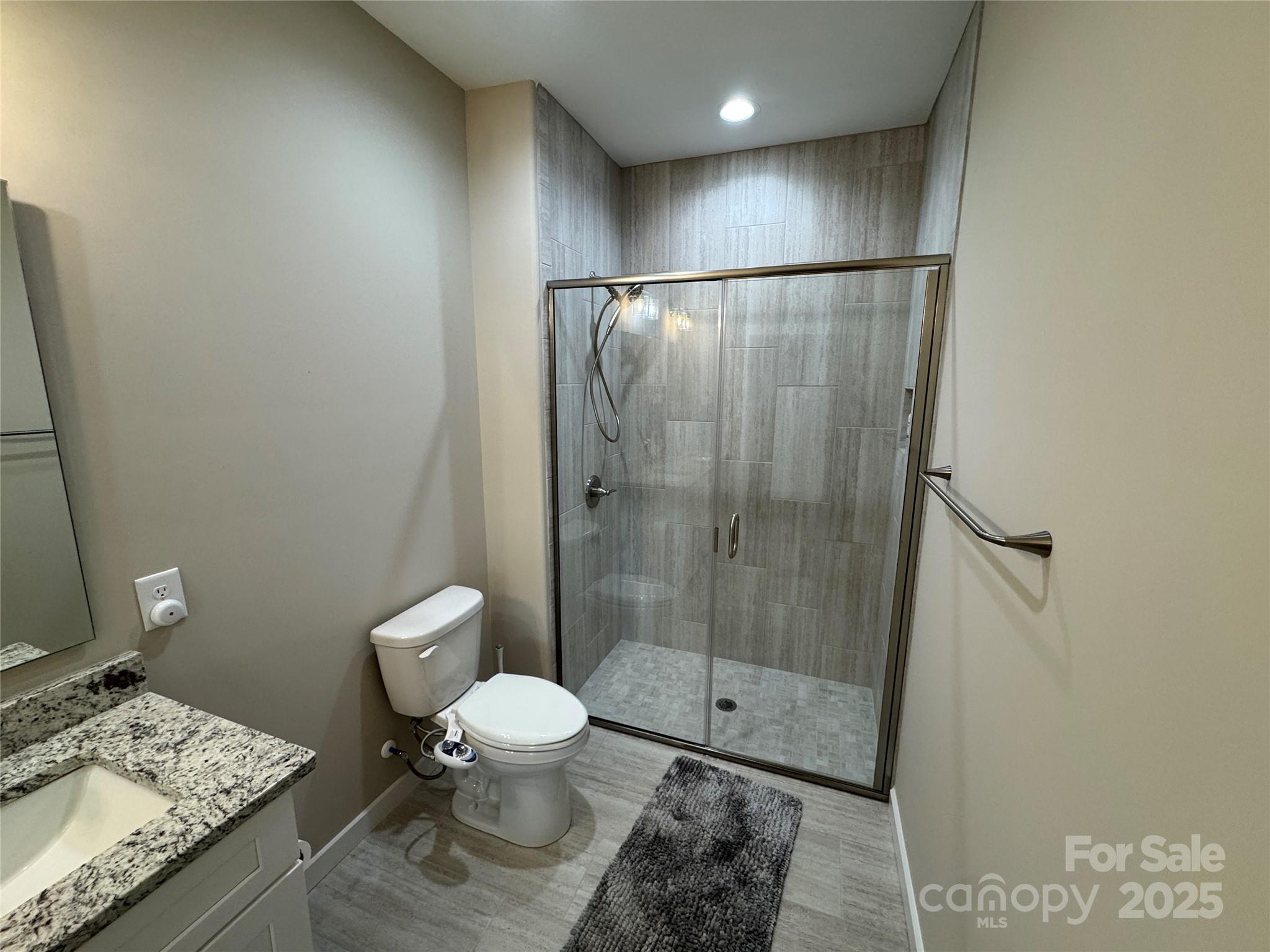 2822 15th Avenue Place SE — Hickory