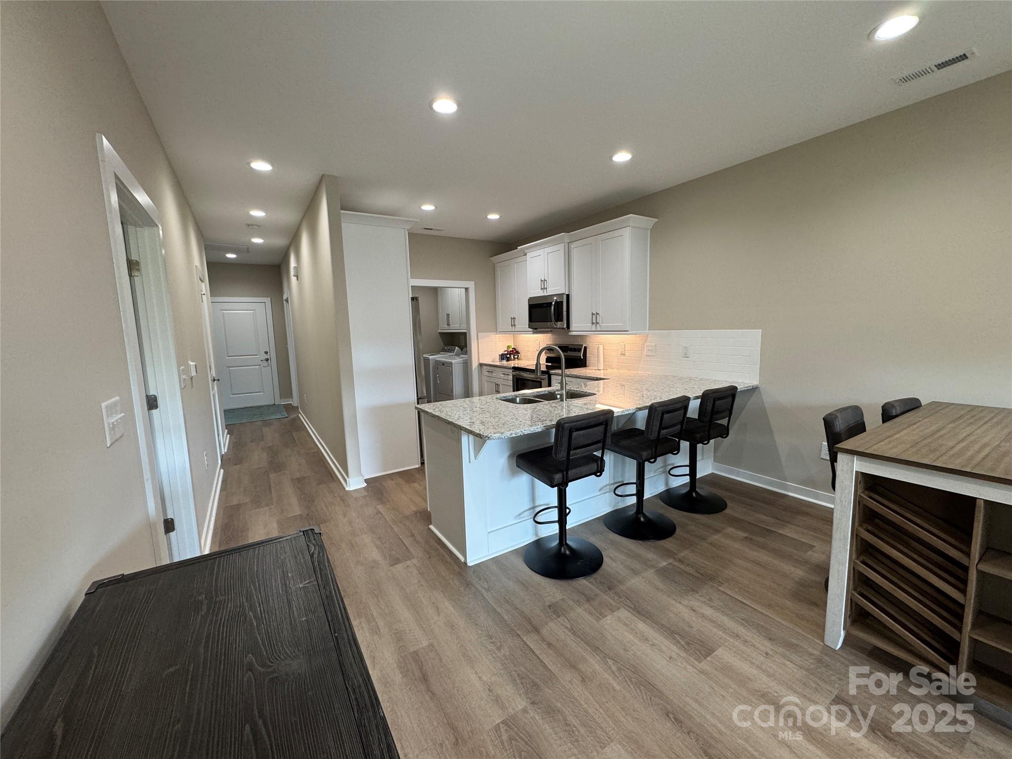 2822 15th Avenue Place SE — Hickory