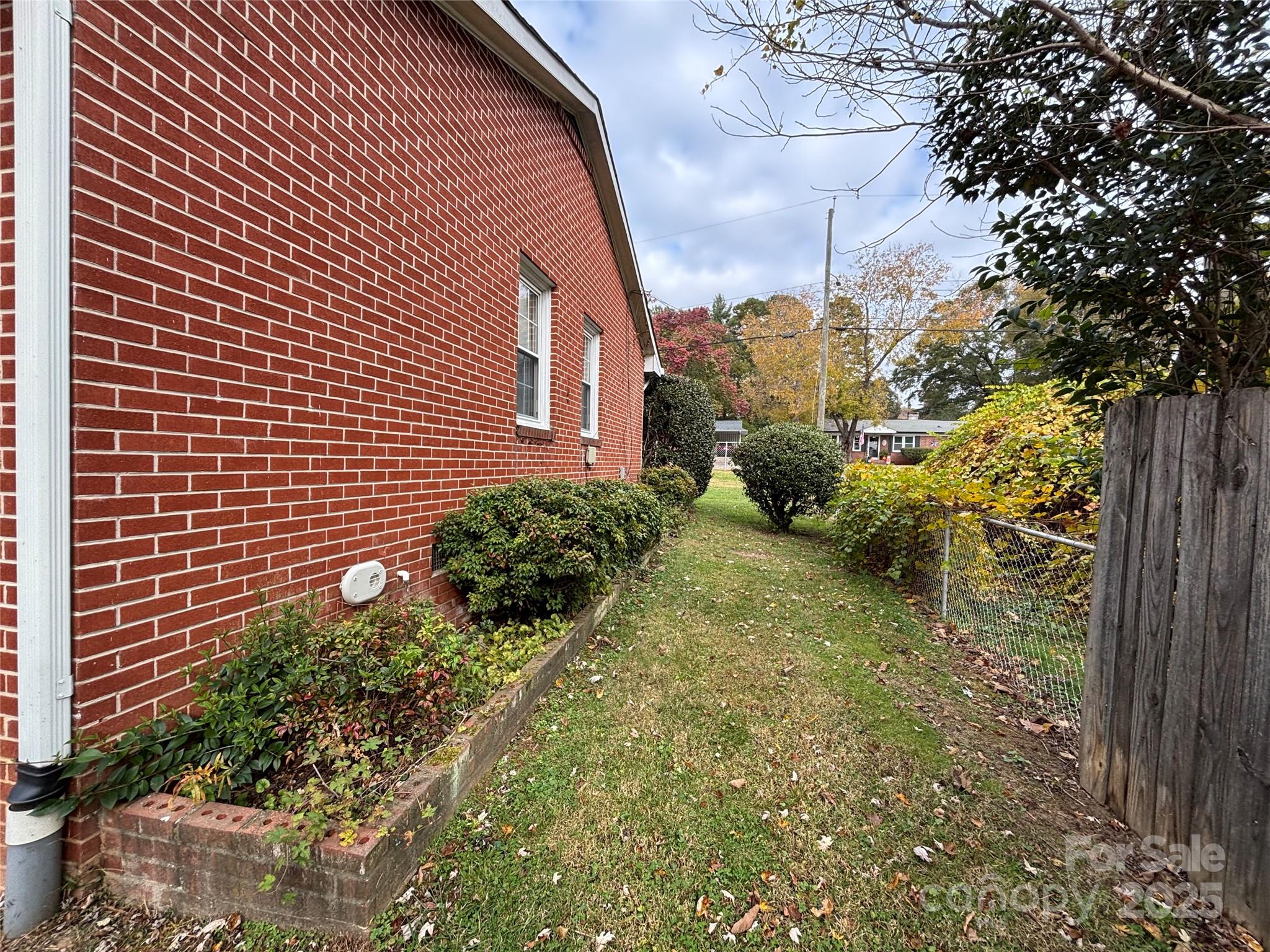 1623 Kimberly Drive — Gastonia