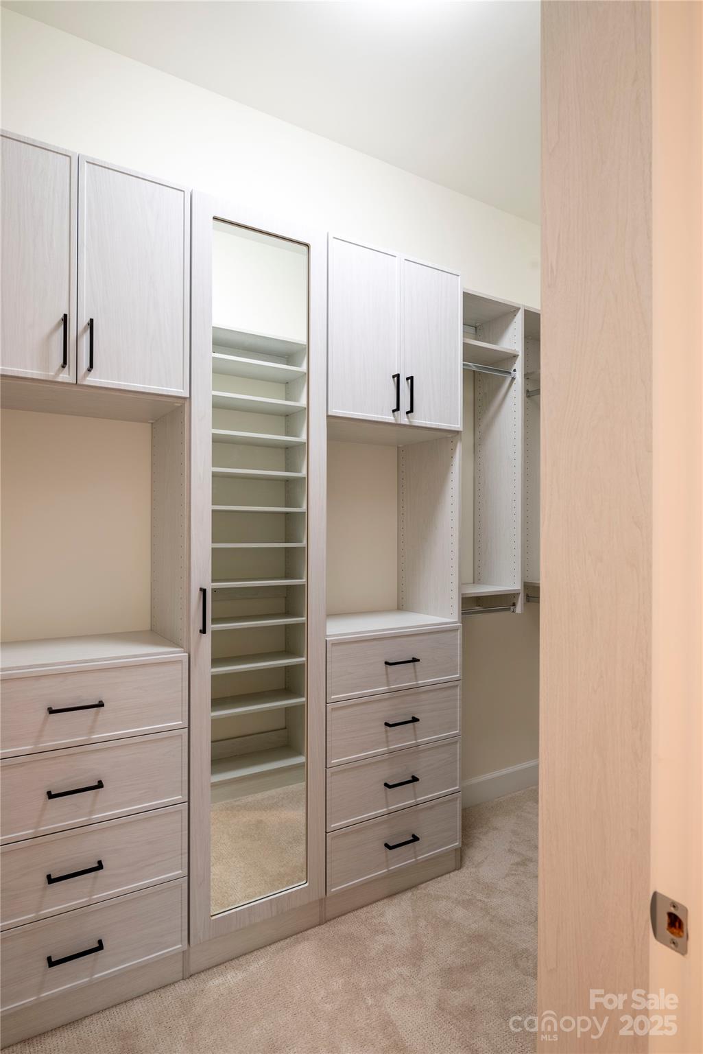 15 Evian Court — Asheville