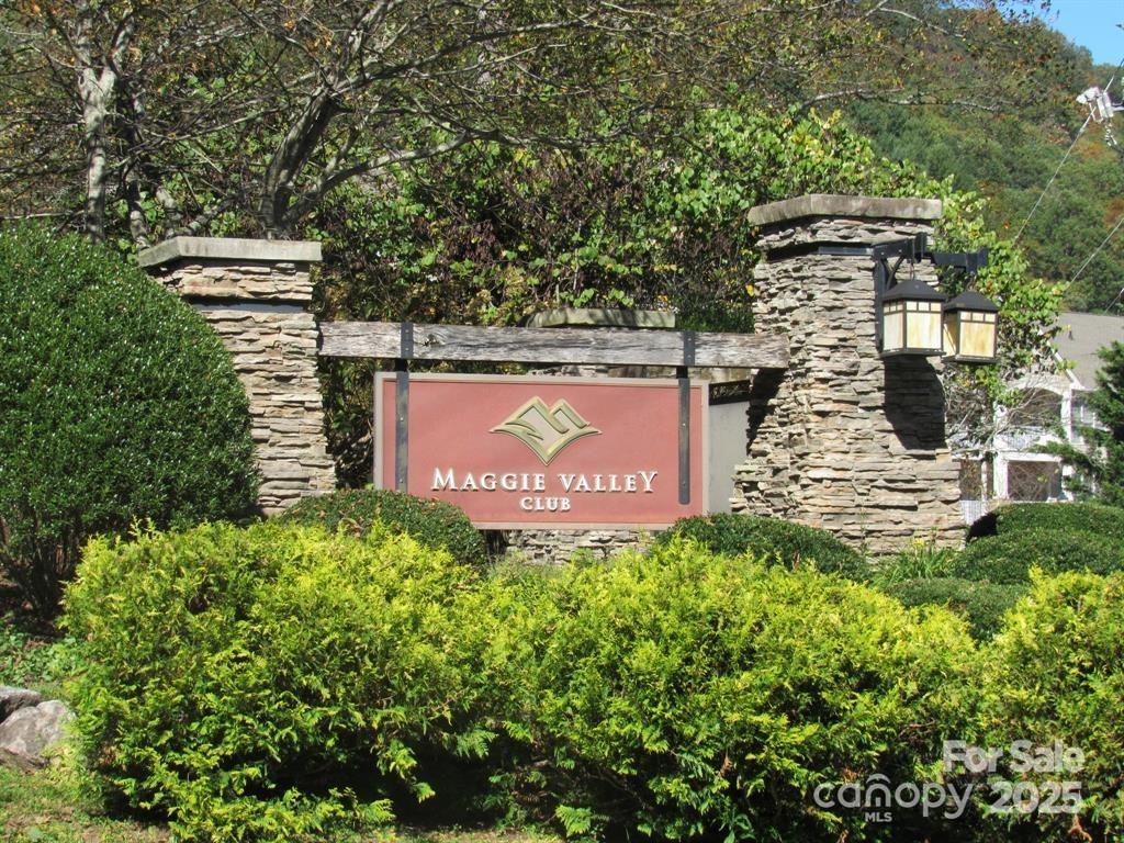 30 Brier Lane — Maggie Valley