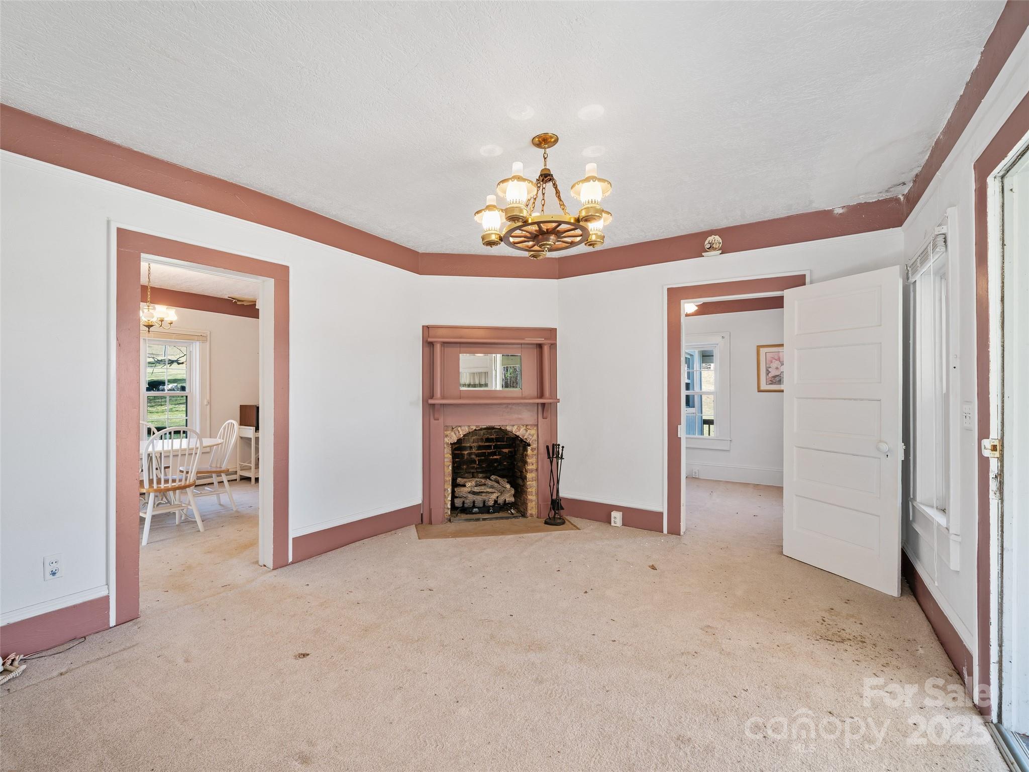 321 Lyle Lane — Green Mountain