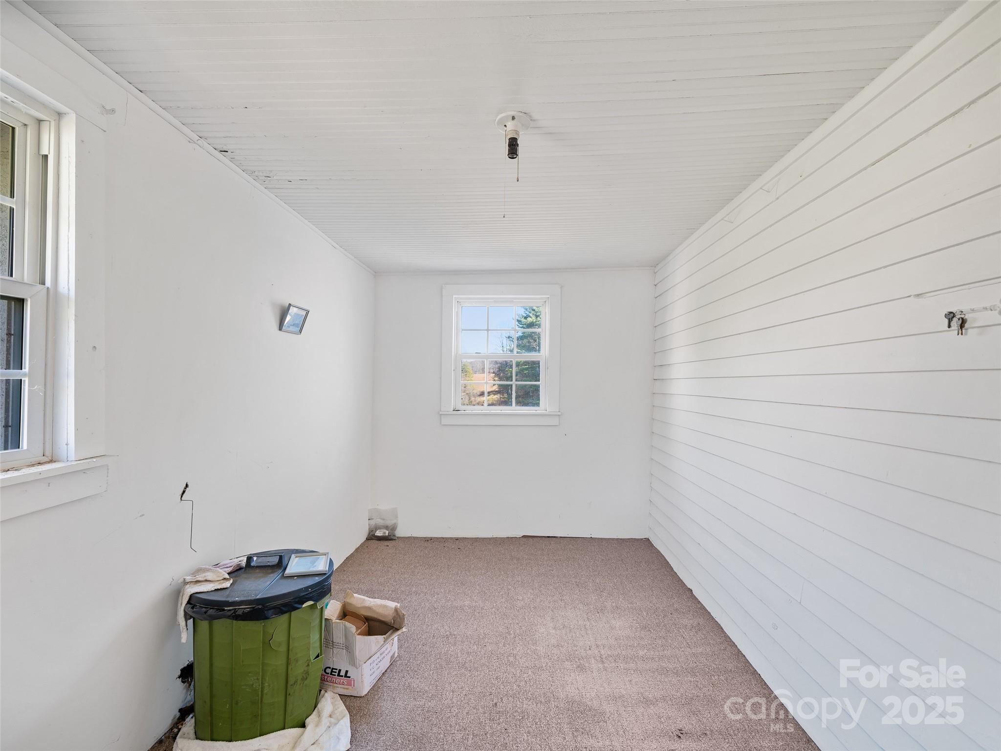 321 Lyle Lane — Green Mountain