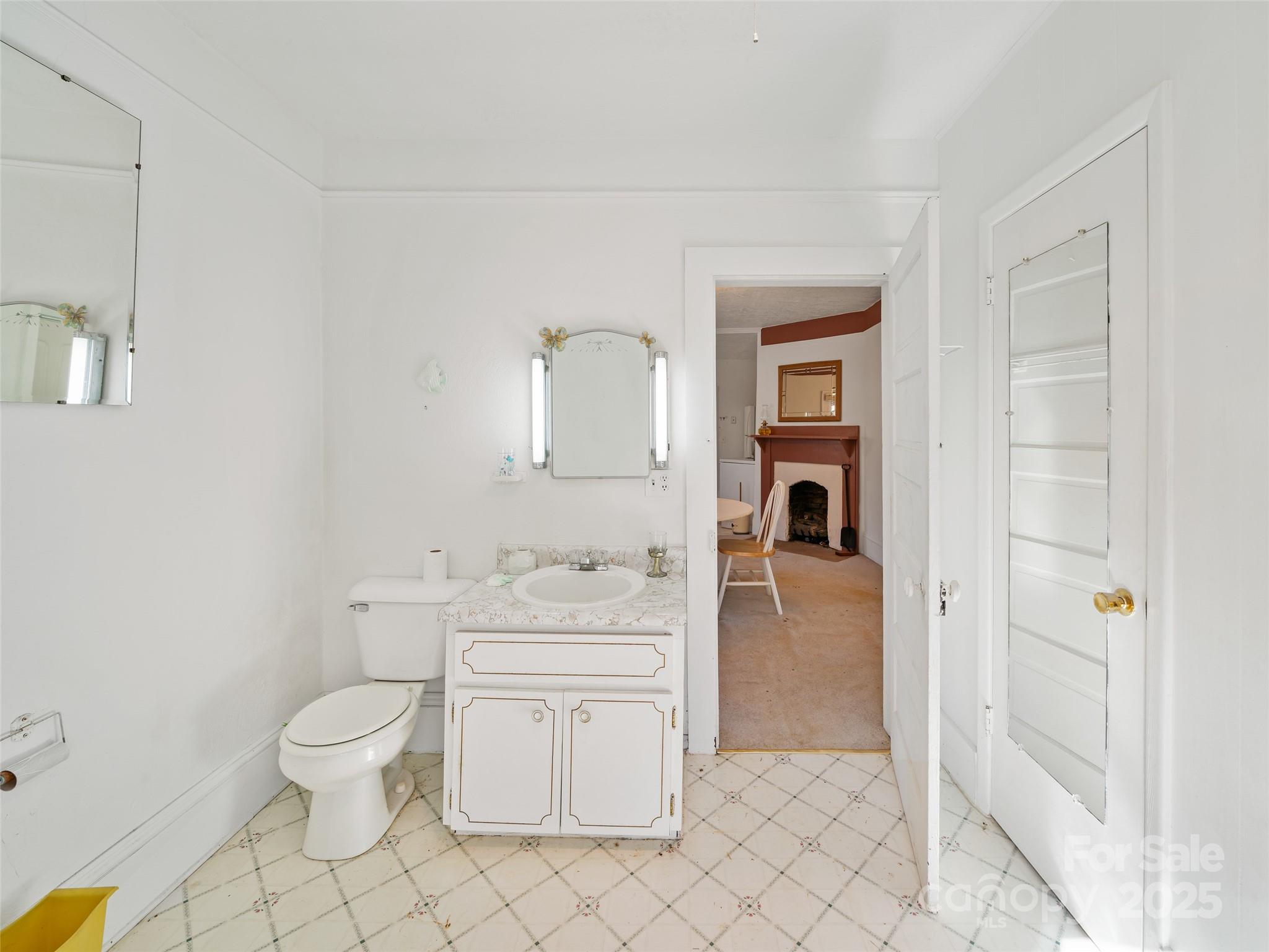 321 Lyle Lane — Green Mountain